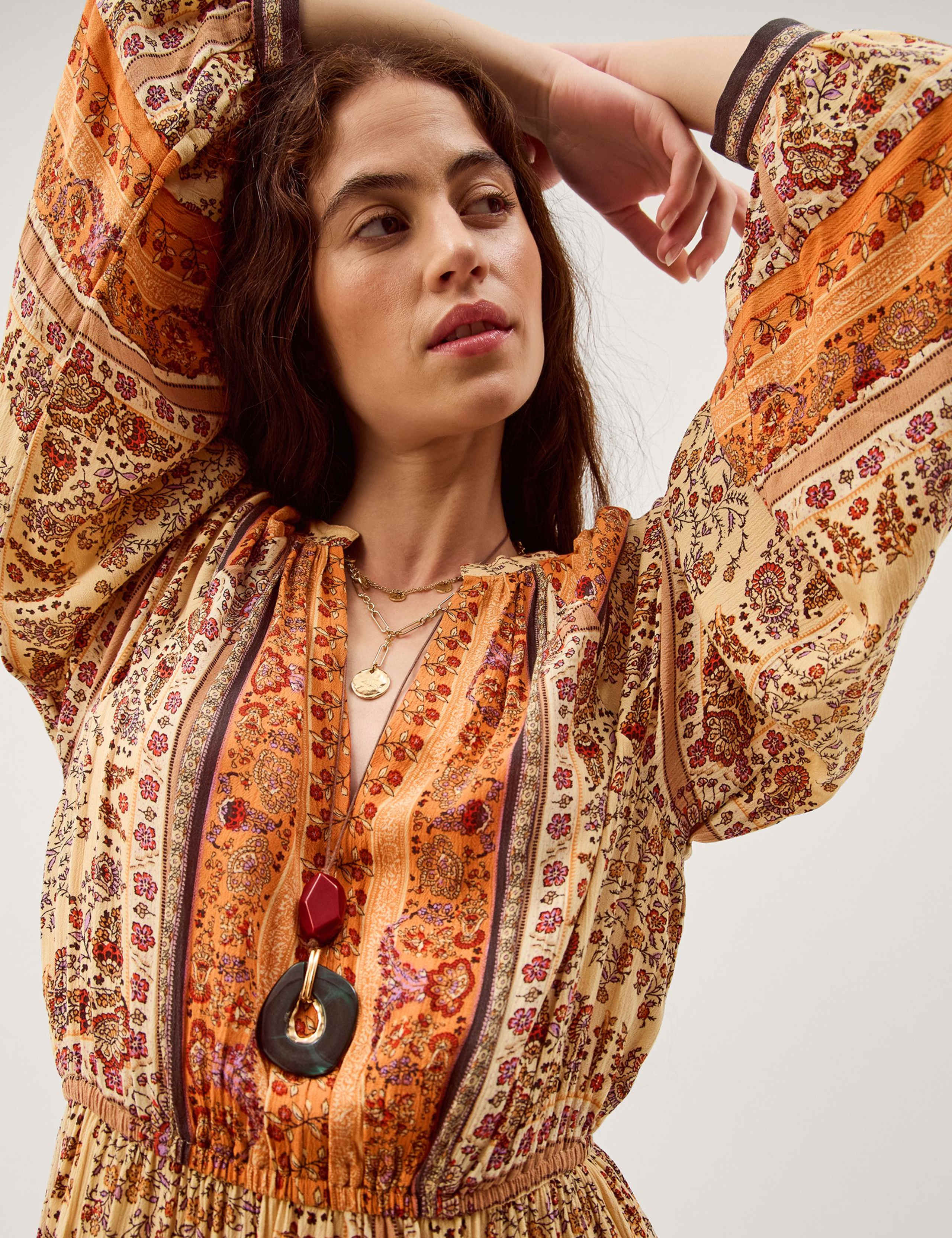 Printed V-Neck Midaxi Waisted Dress 5 of 6