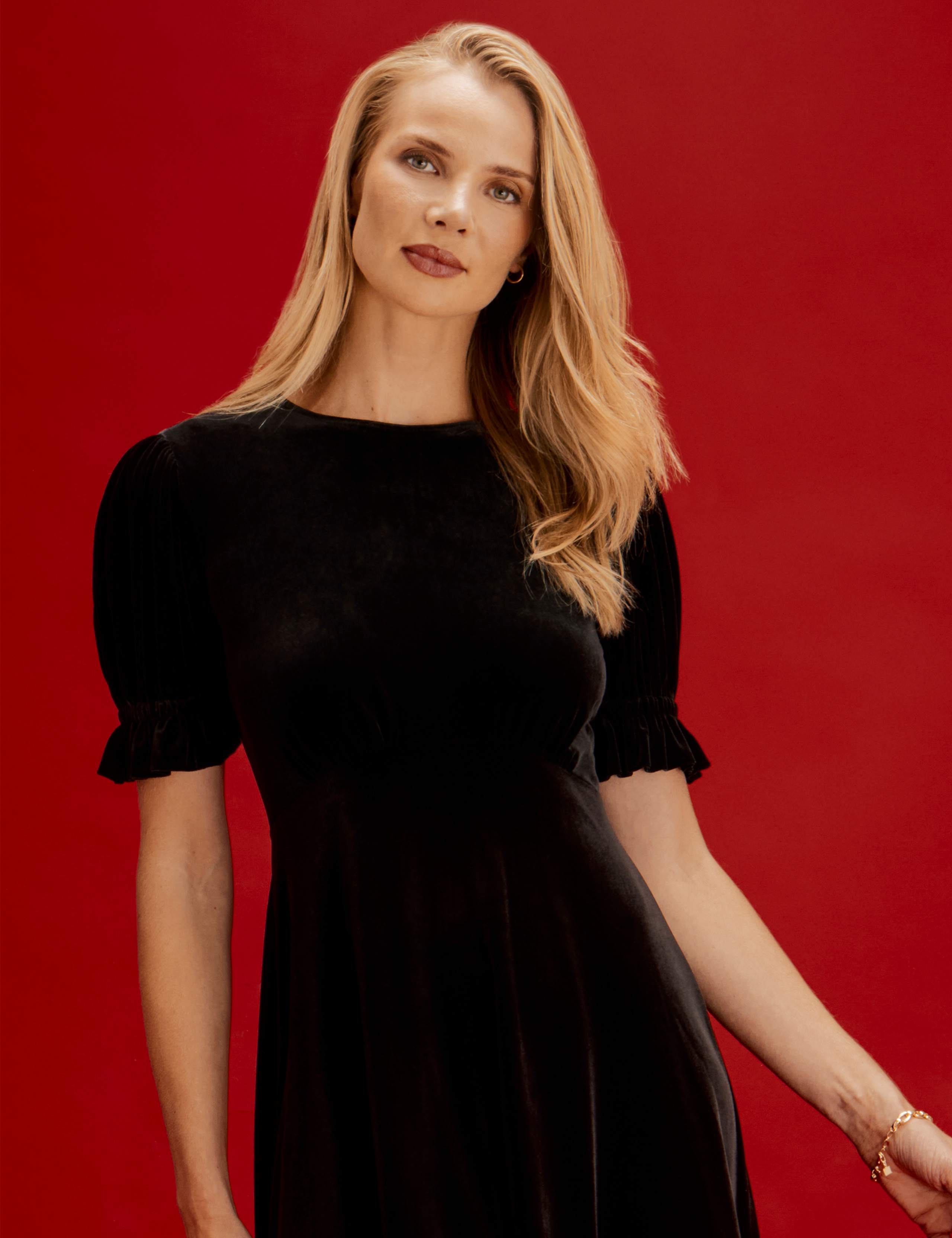 Velvet Round Neck Midi Tea Dress 3 of 9