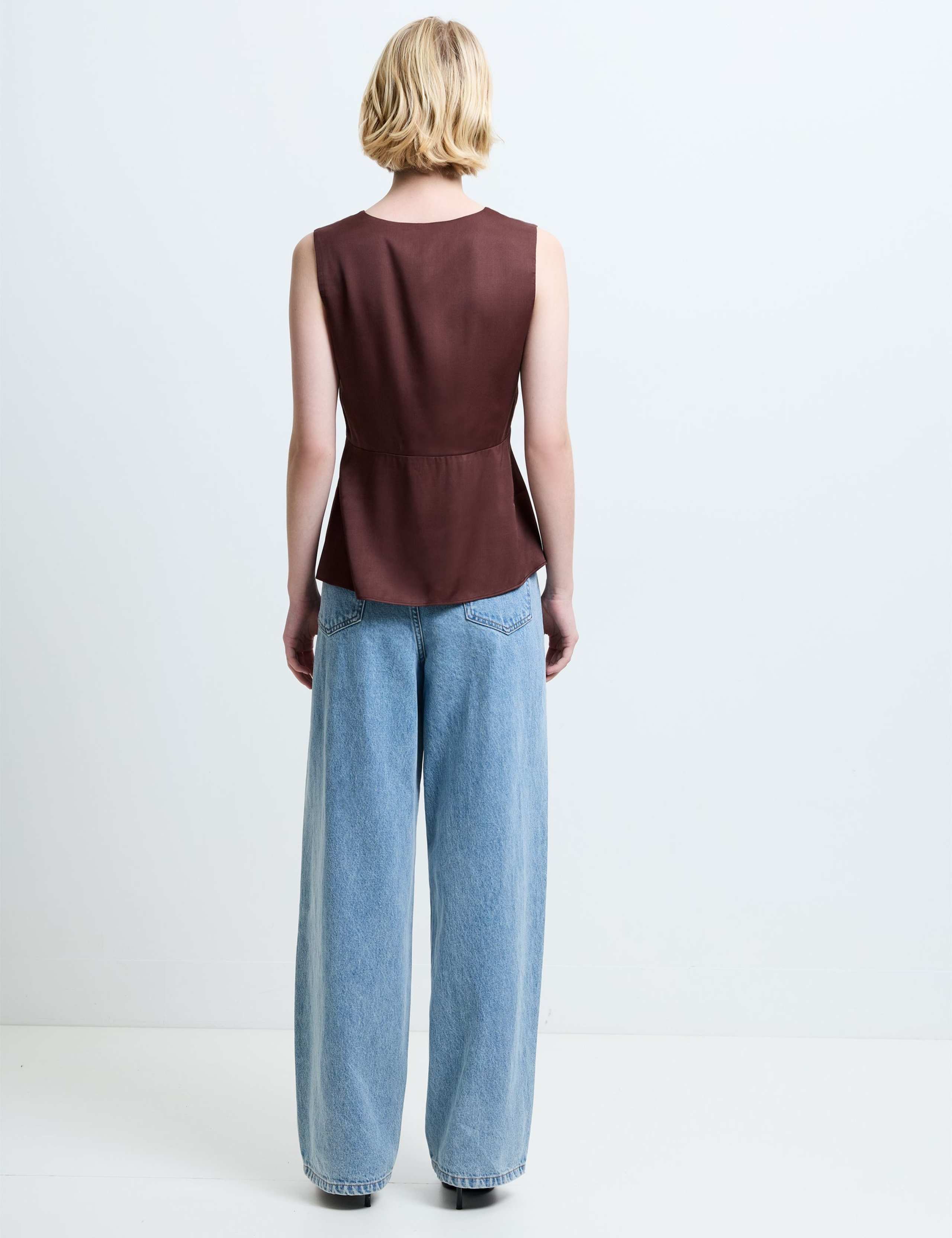 V-Neck Top 3 of 4