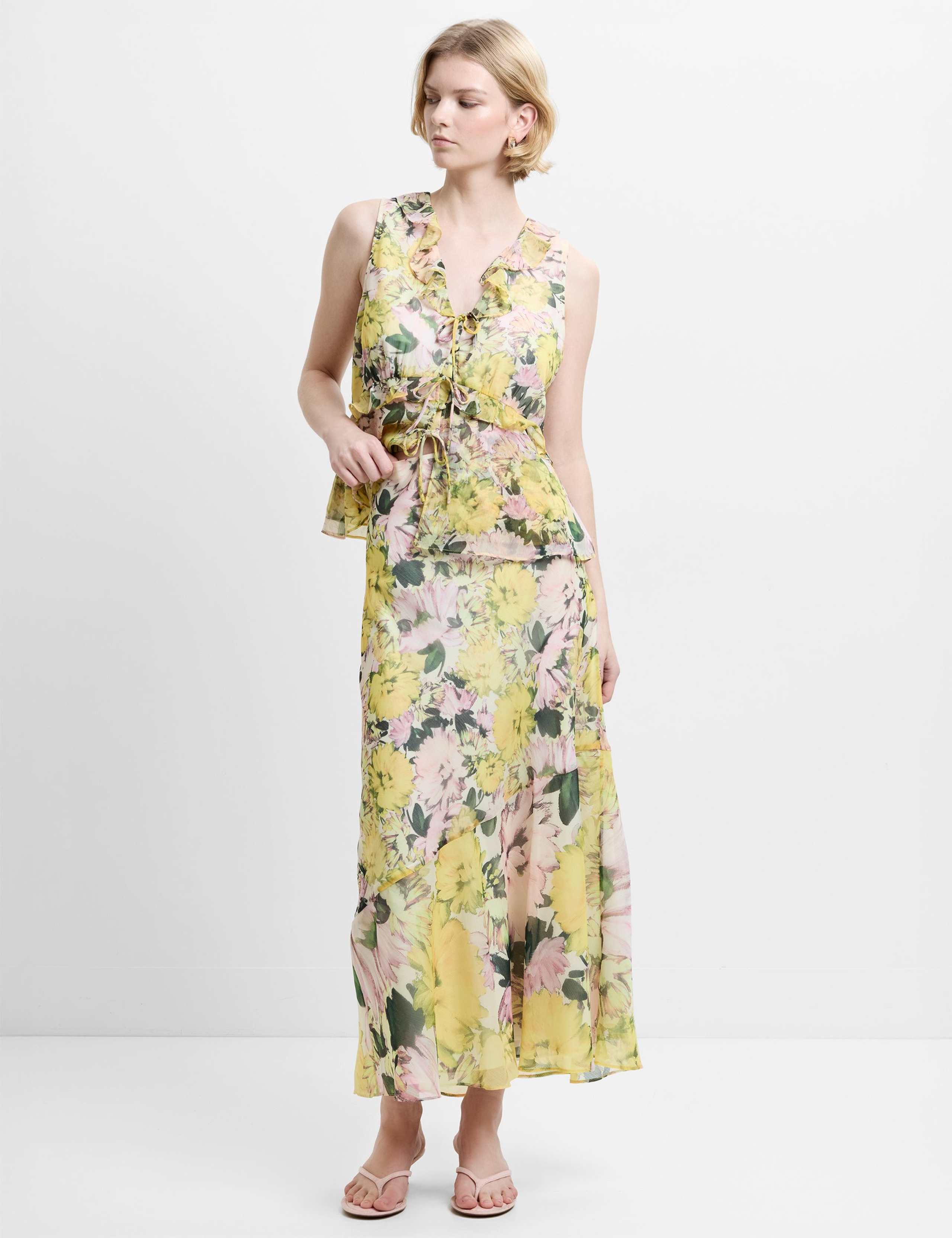 Floral V-Neck Top 3 of 5