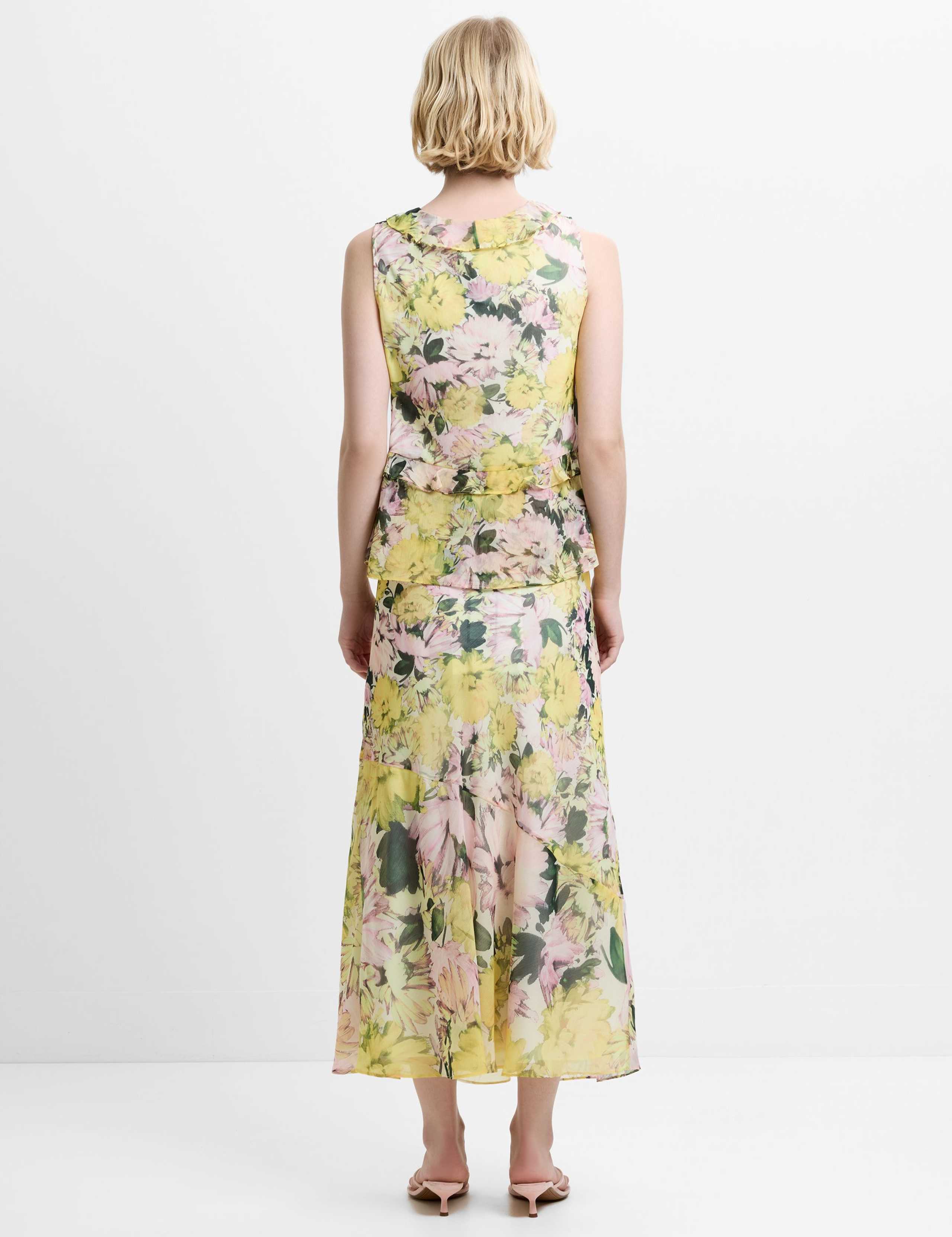 Floral V-Neck Top 5 of 5