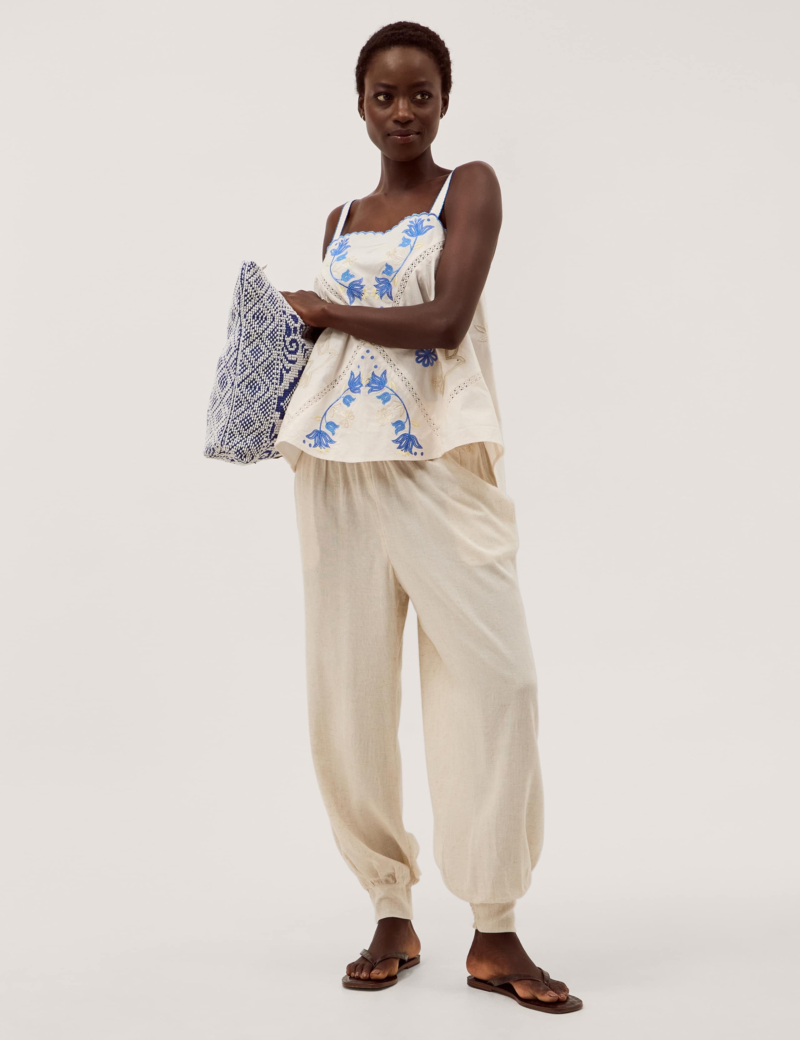 Pull On Relaxed Trousers with Linen 4 of 5