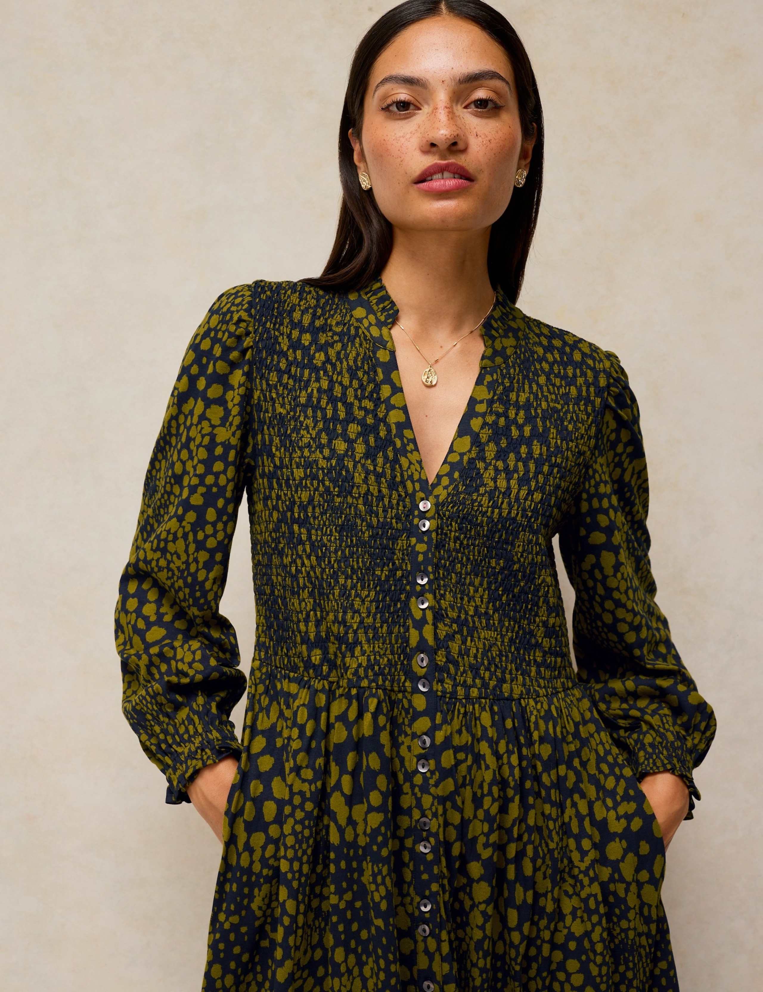 Ada Notch Neck Shirred Midi Dress 4 of 6