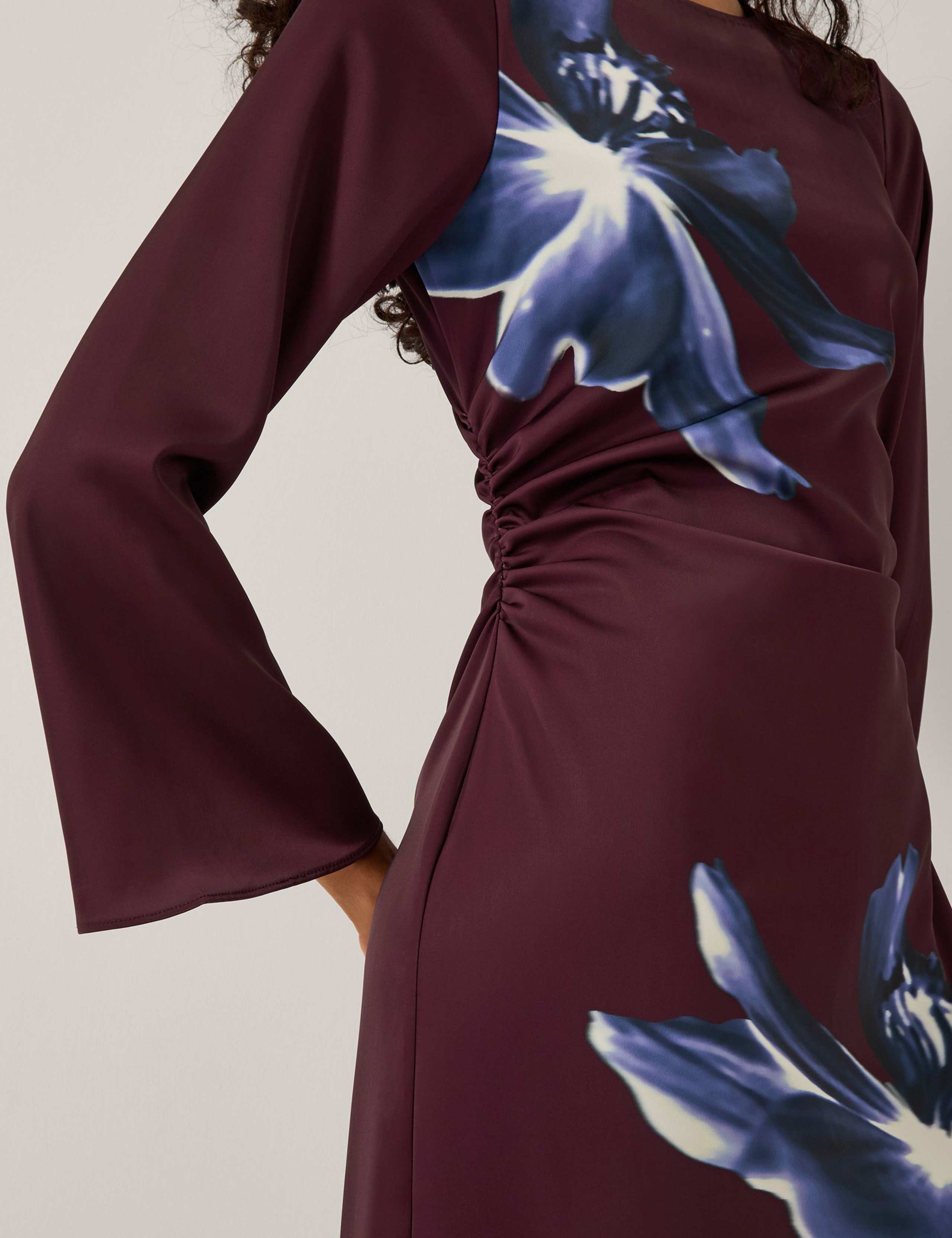 Floral Ruched Midi Bodycon Dress 4 of 4