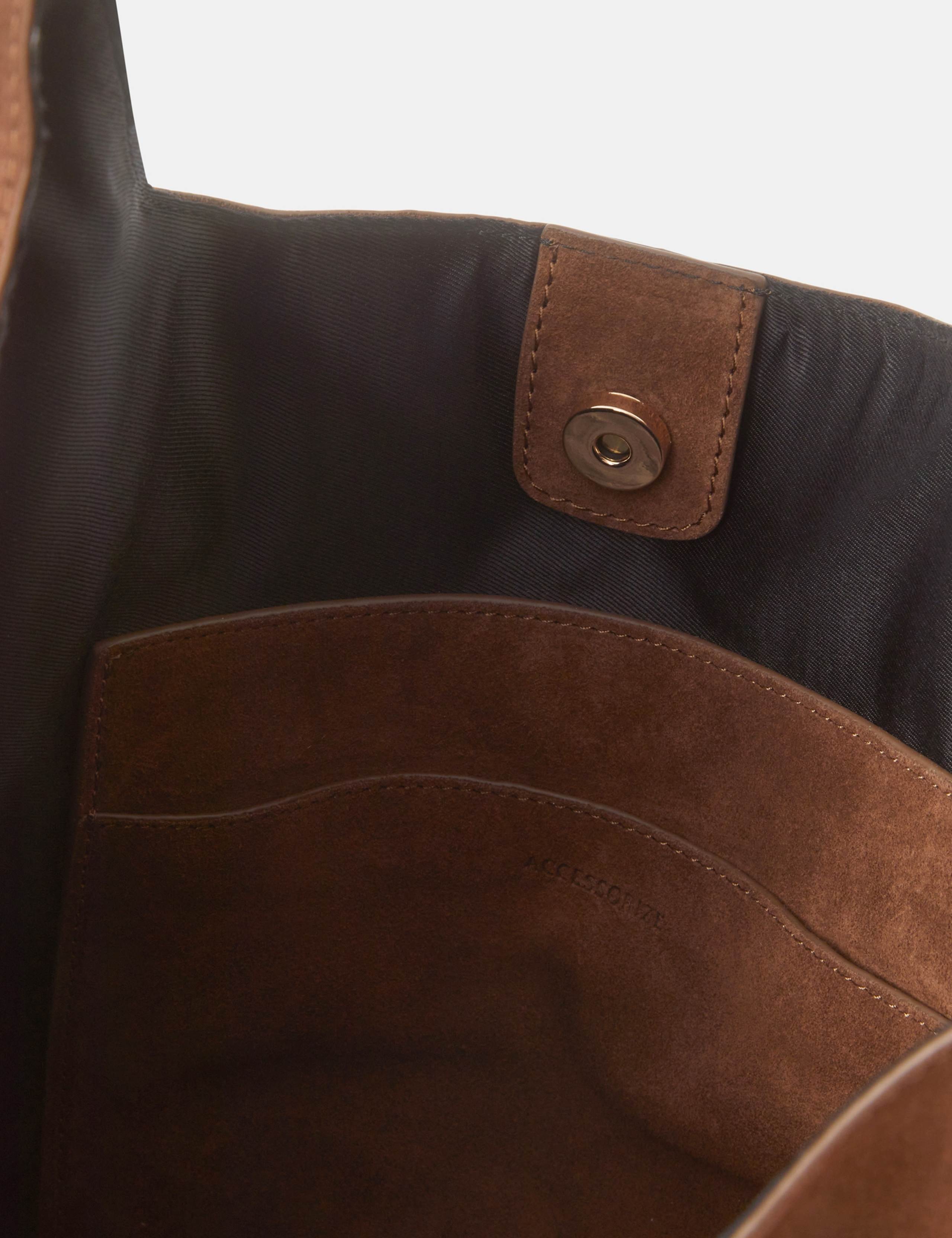 Leather Shoulder Bag 4 of 4