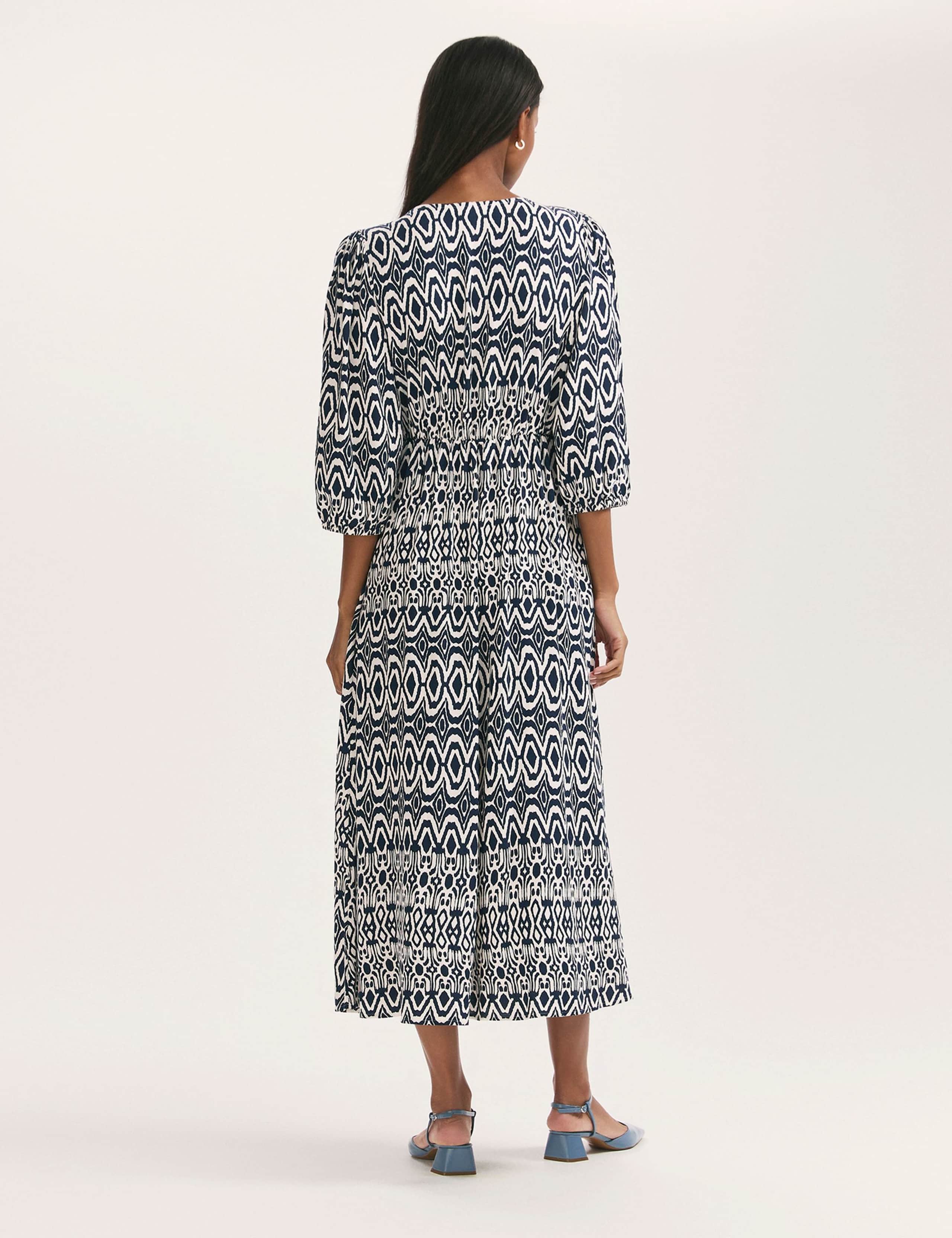 Printed V-Neck Midaxi Waisted Dress 2 of 4