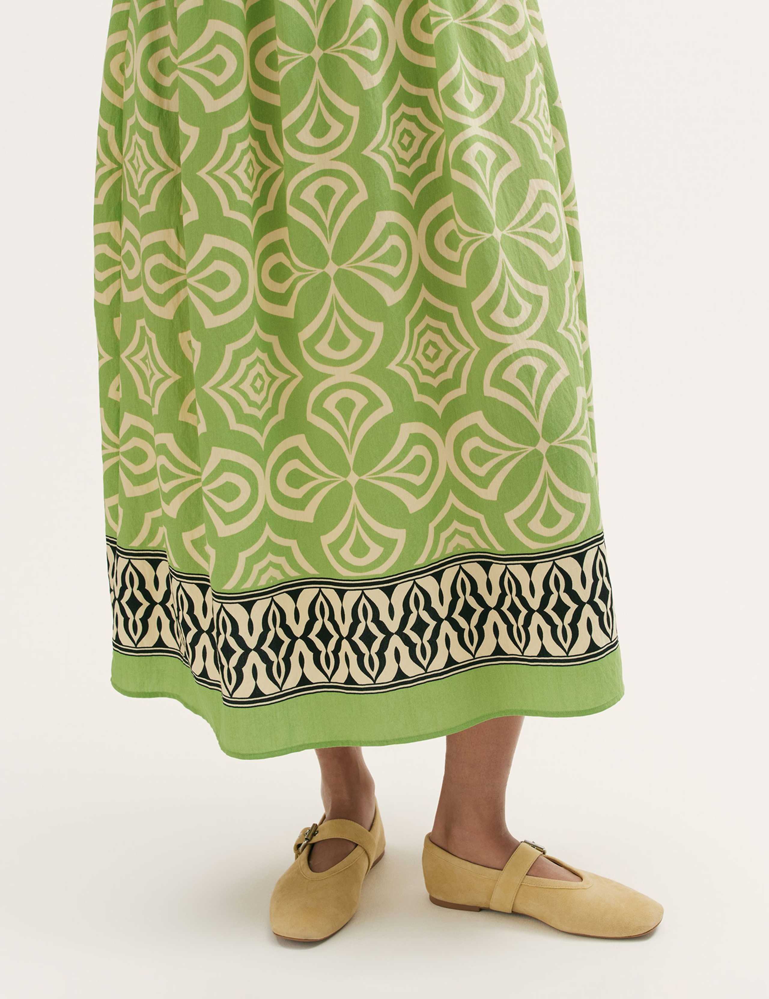 Printed Round Neck Midi Shirred Dress 4 of 4