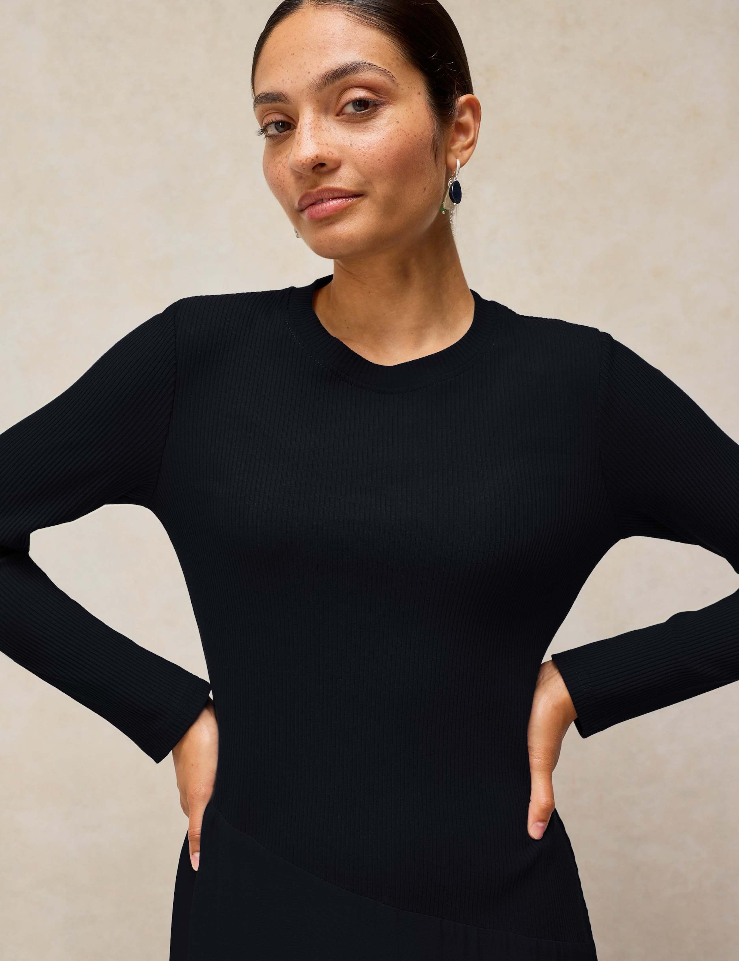 Cece Jersey Midi Dress 5 of 6