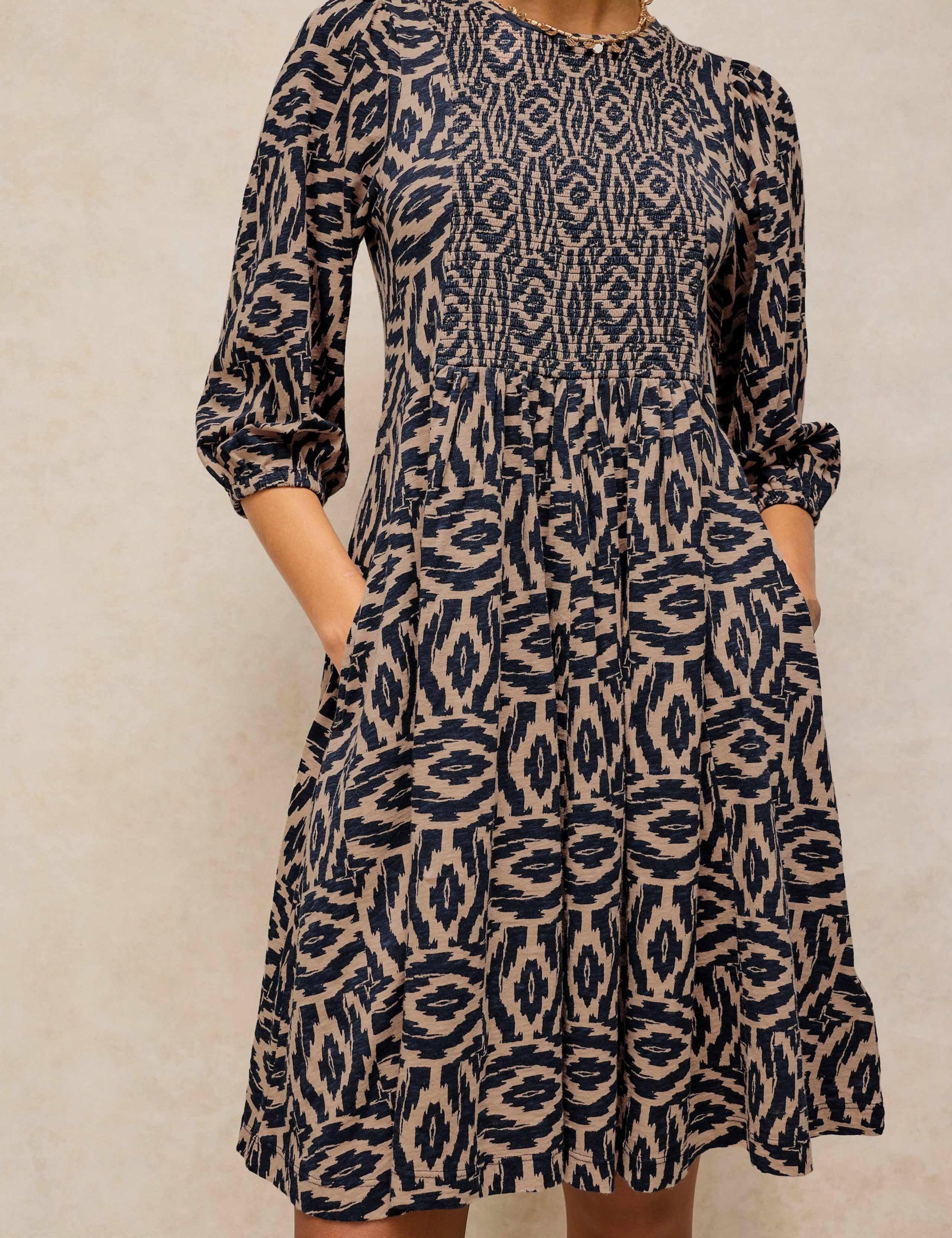 Cotton Rich Patterned V Neck Knee Length Dress 5 of 6