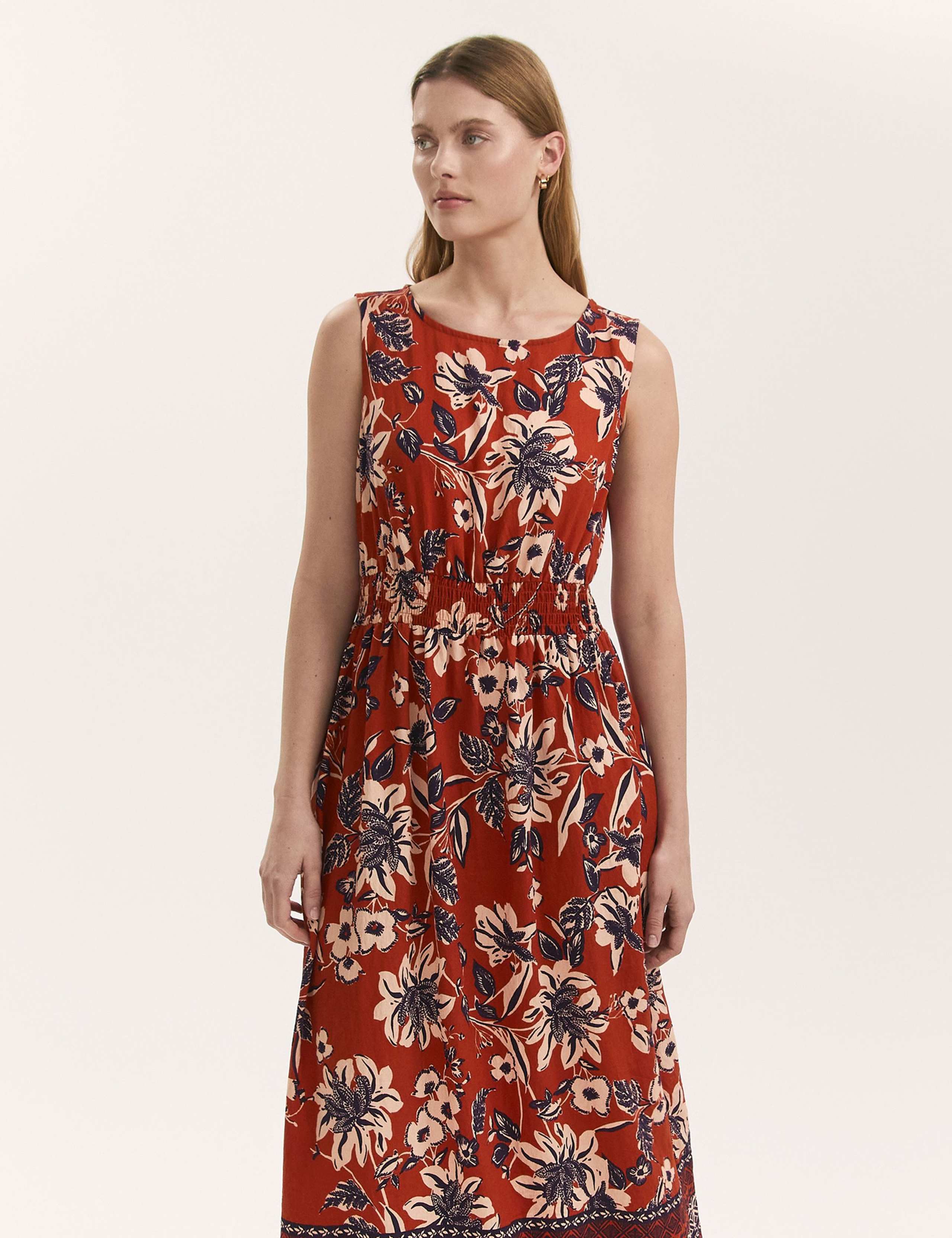 Floral Midaxi Waisted Dress 3 of 4
