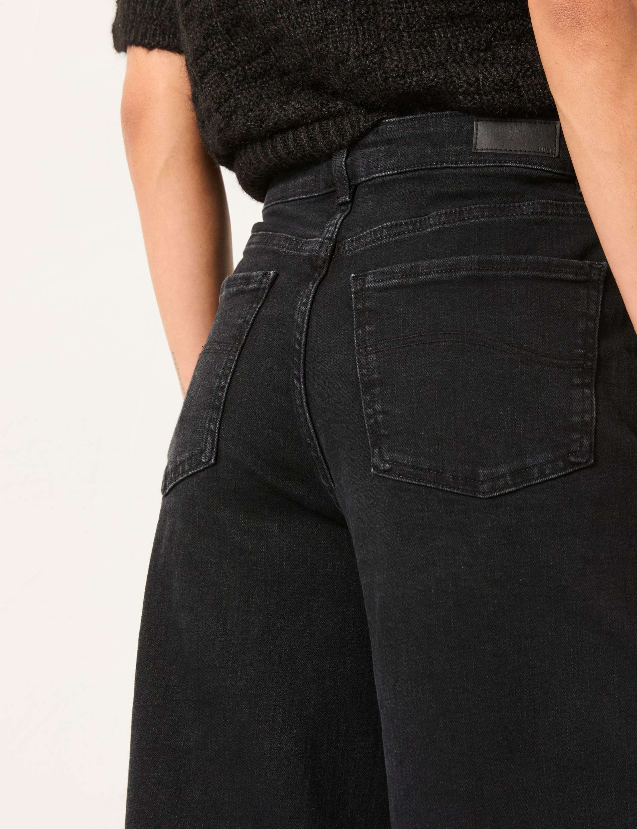 Mid Rise Wide Leg Jeans 4 of 7