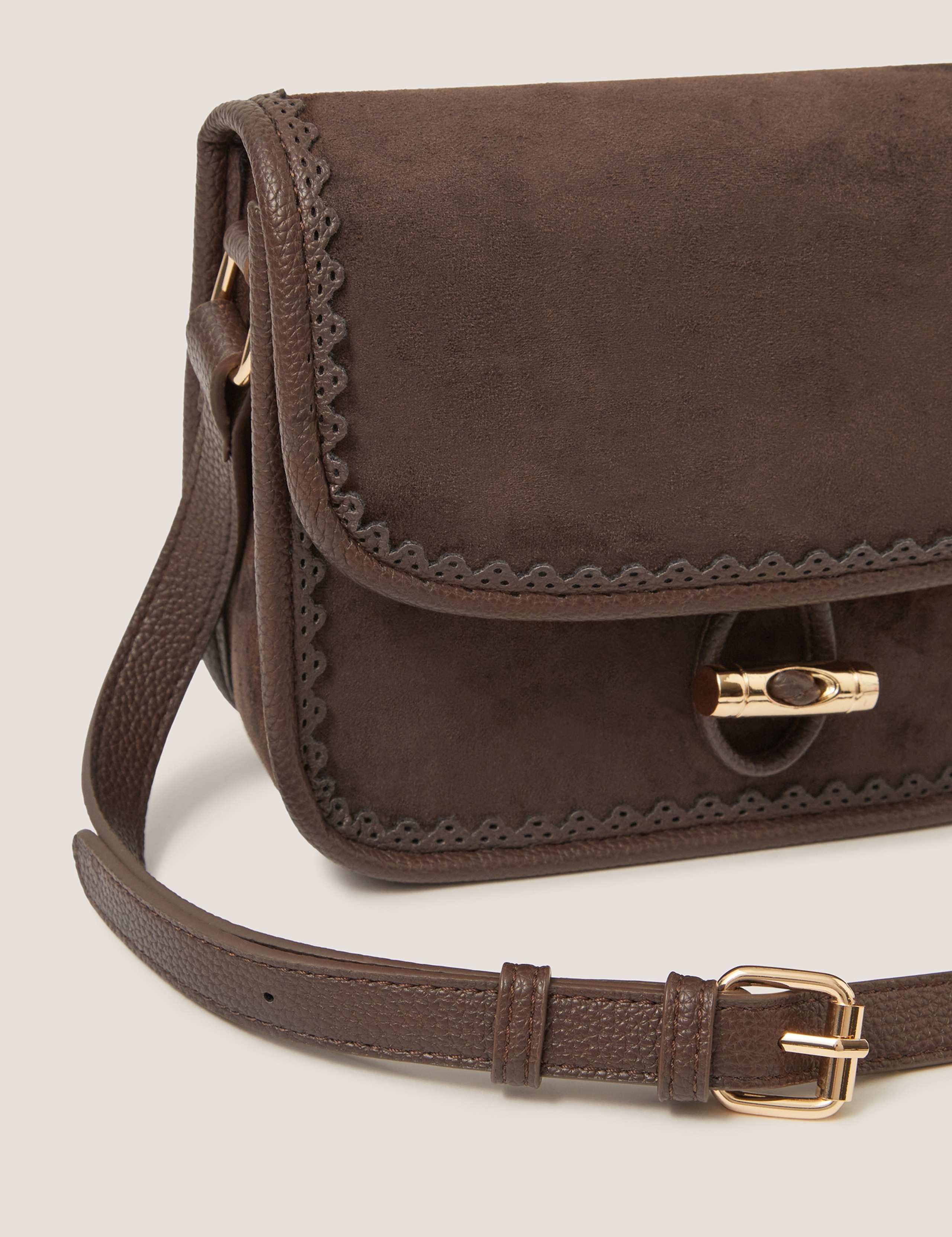 Cross Body Bag 3 of 4