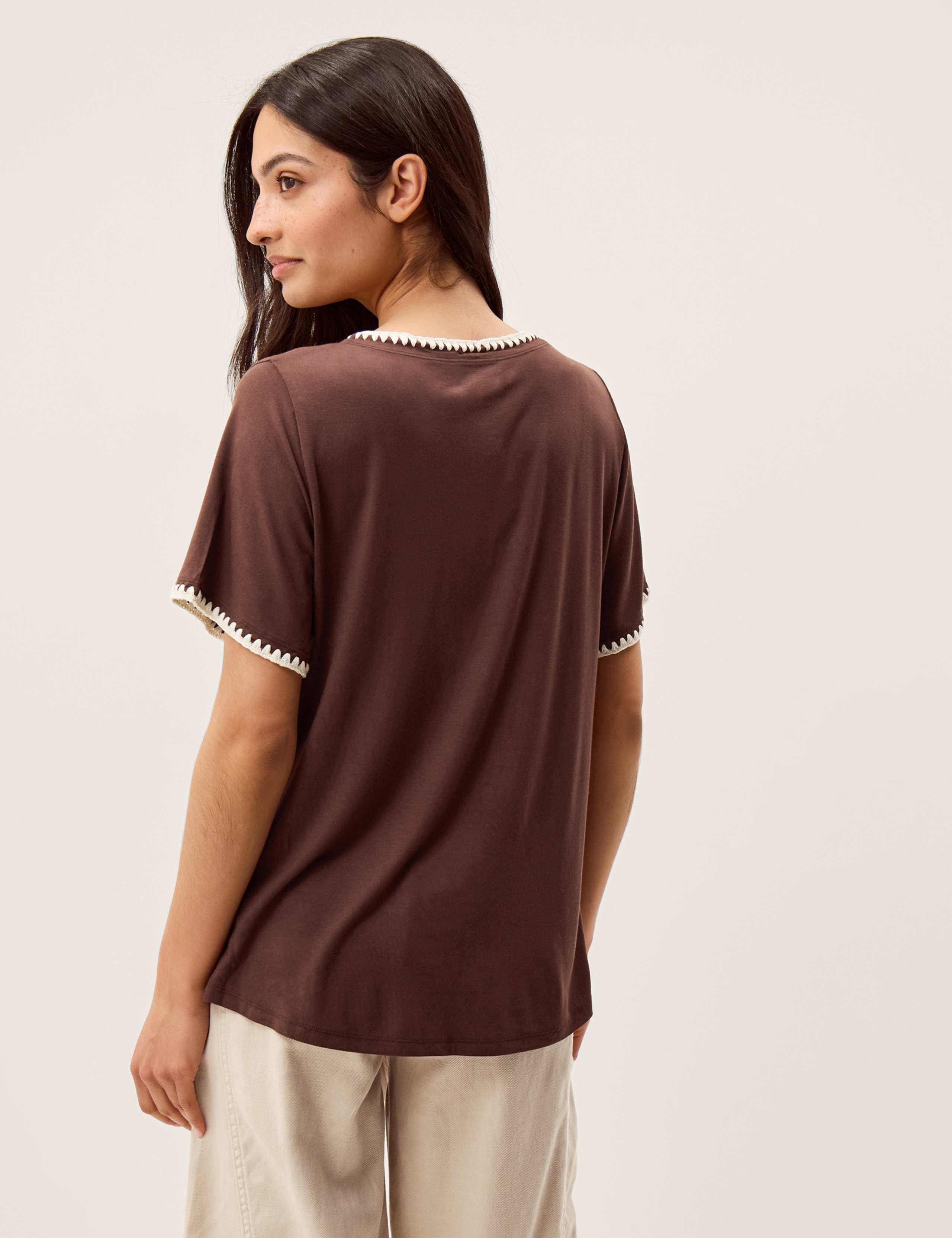 Jersey V-Neck T-Shirt 4 of 5