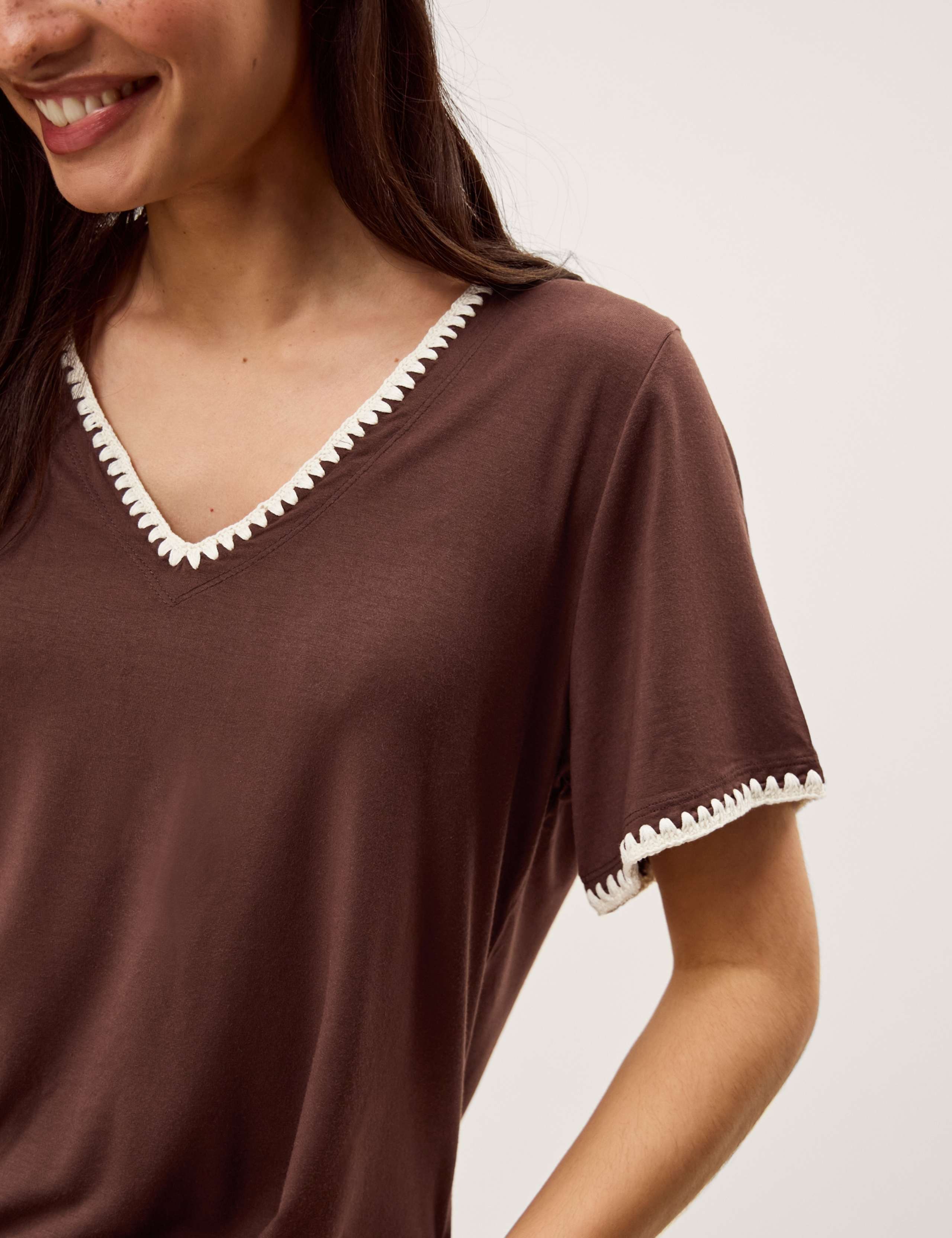 Jersey V-Neck T-Shirt 5 of 5