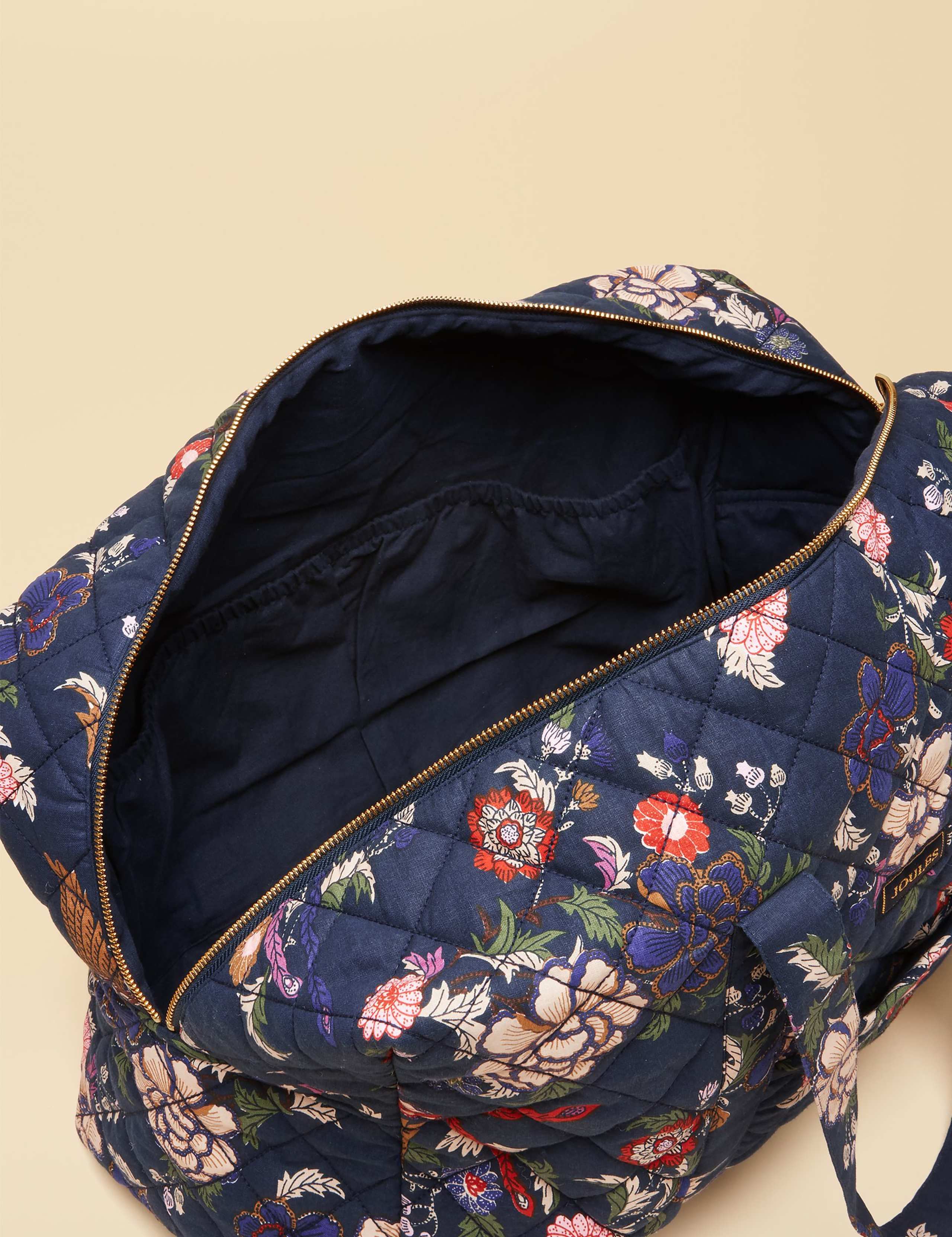 Pure Cotton Floral Quilted Weekend Bag 6 of 9