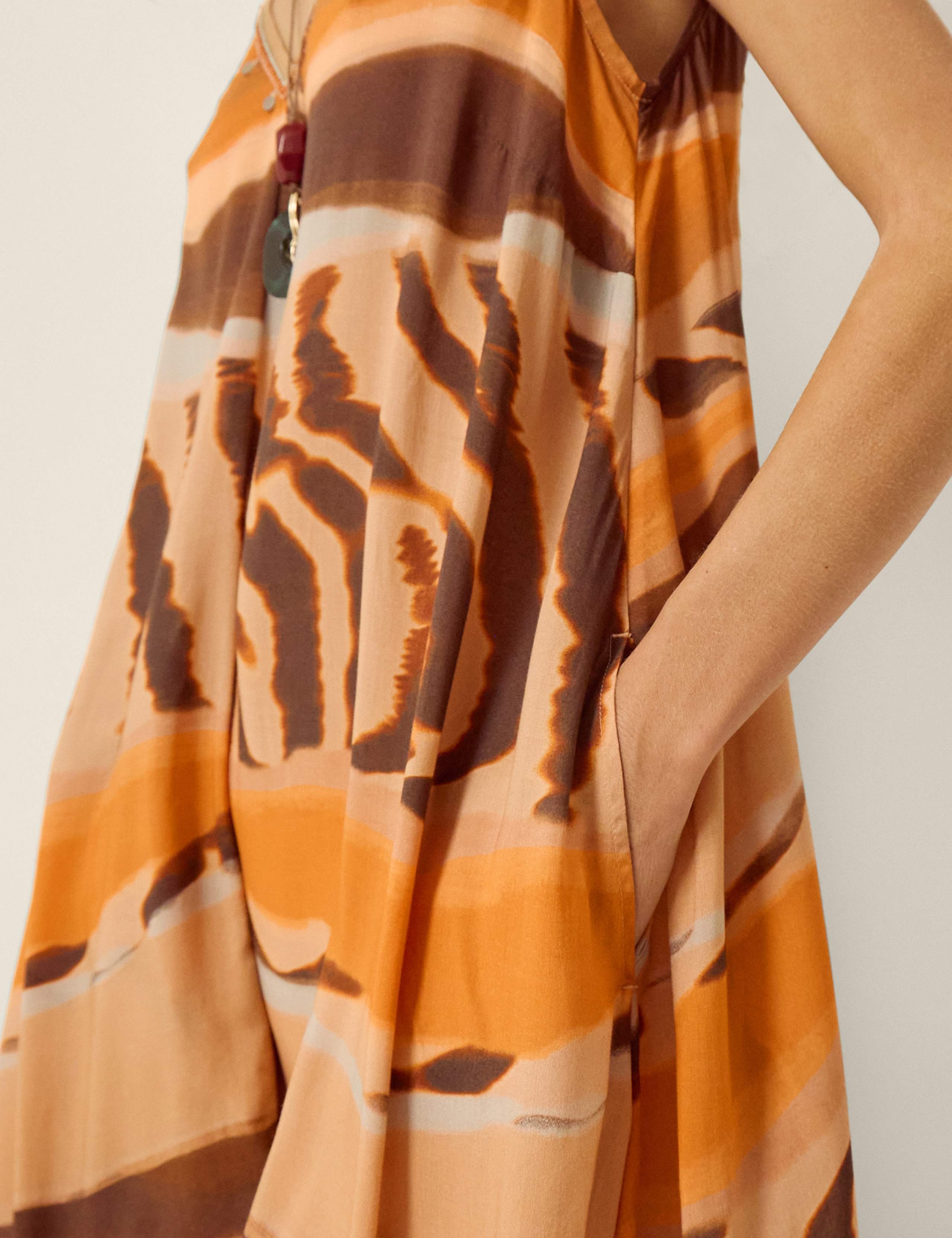 Printed V-Neck Midi Dress 4 of 4
