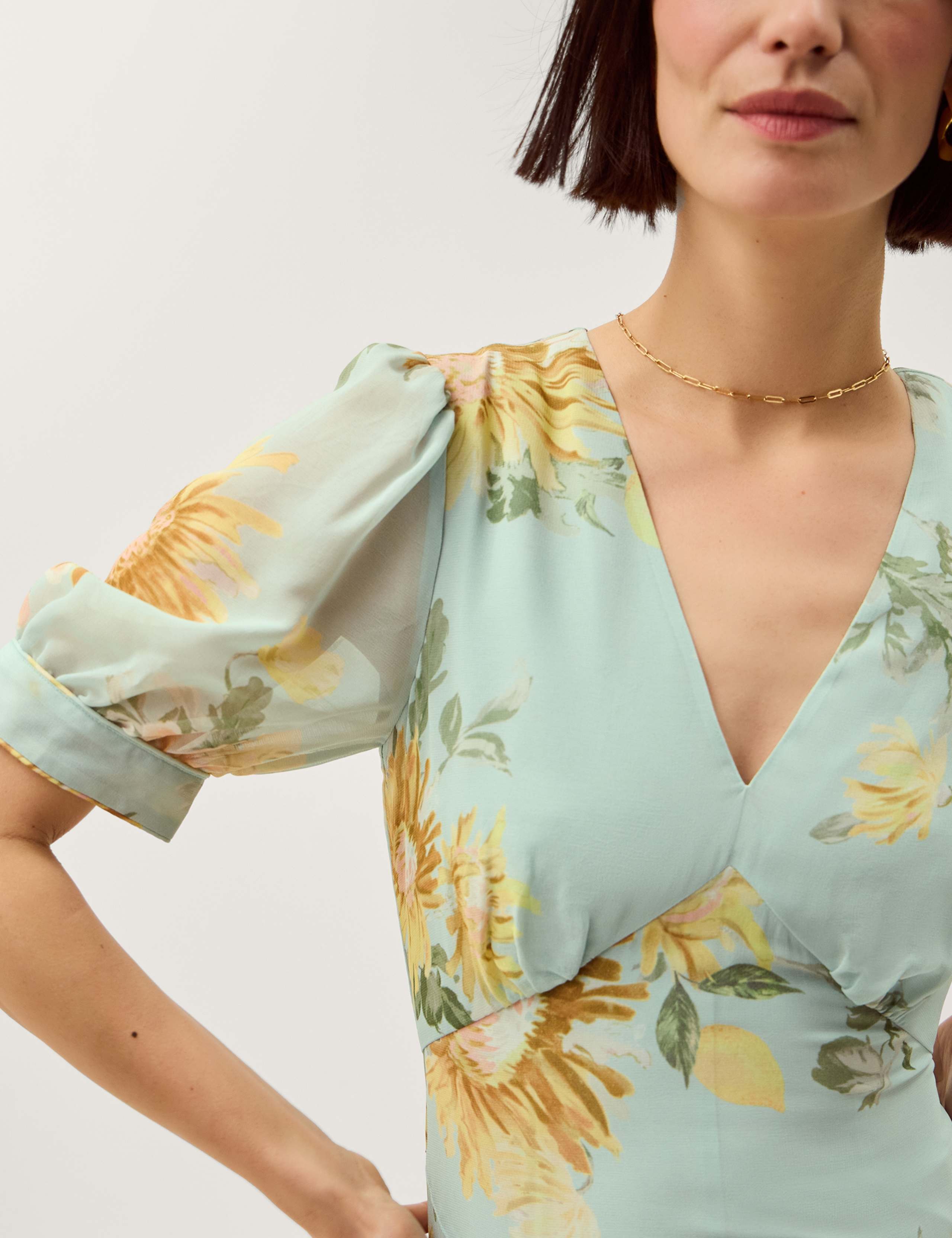 Floral V-Neck Midi Waisted Dress 3 of 4