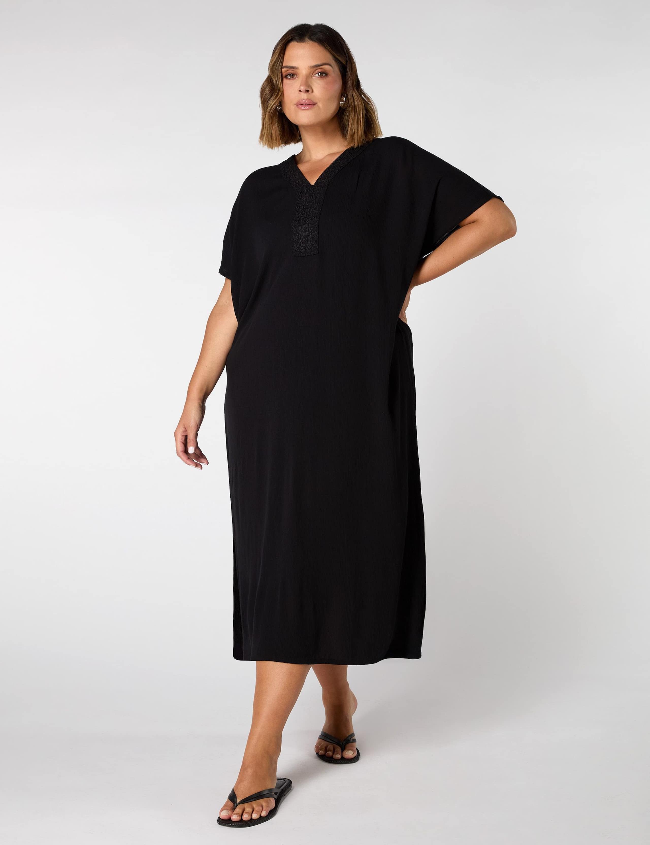 Textured V-Neck Midi Kaftan Dress 2 of 6
