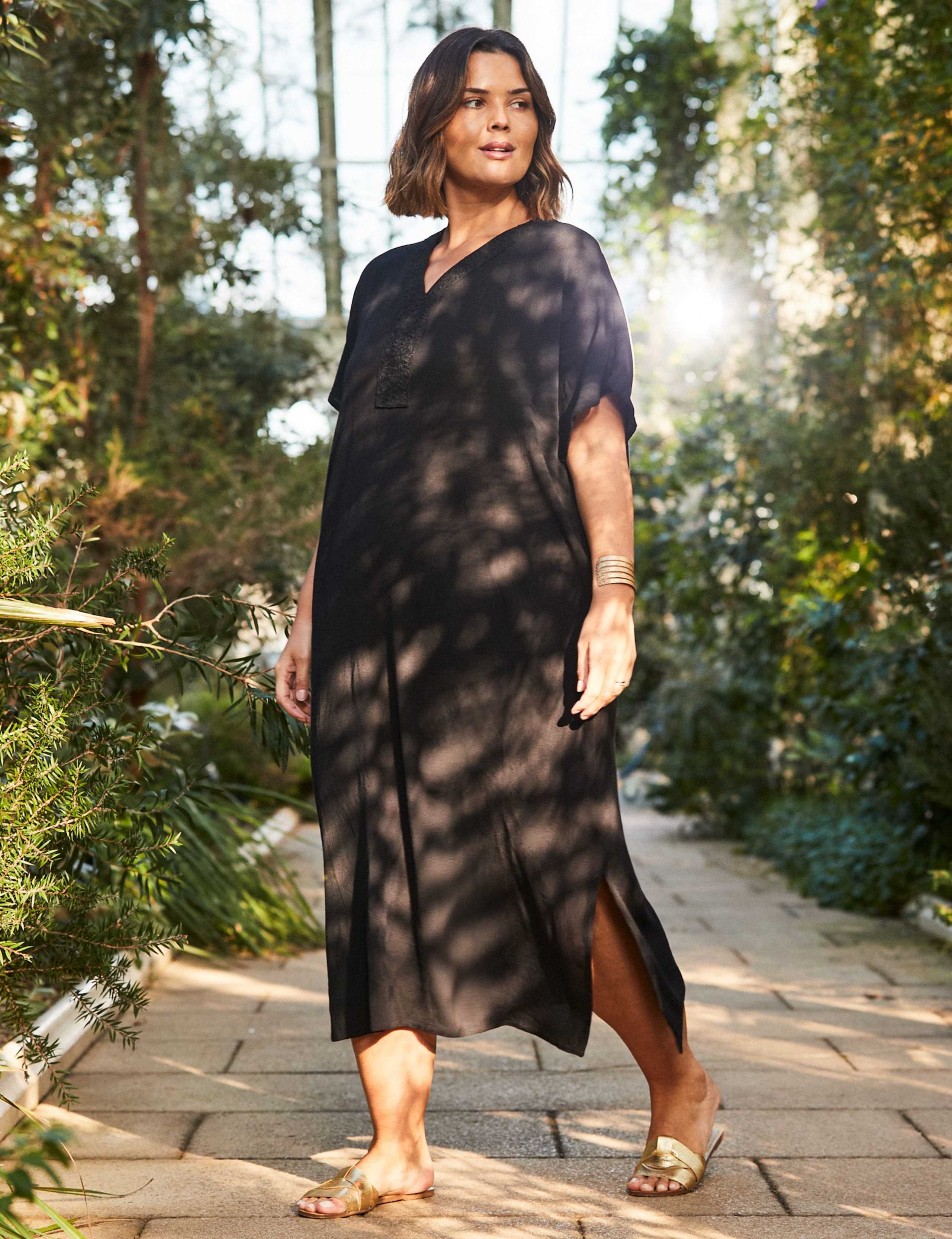 Textured V-Neck Midi Kaftan Dress 4 of 6