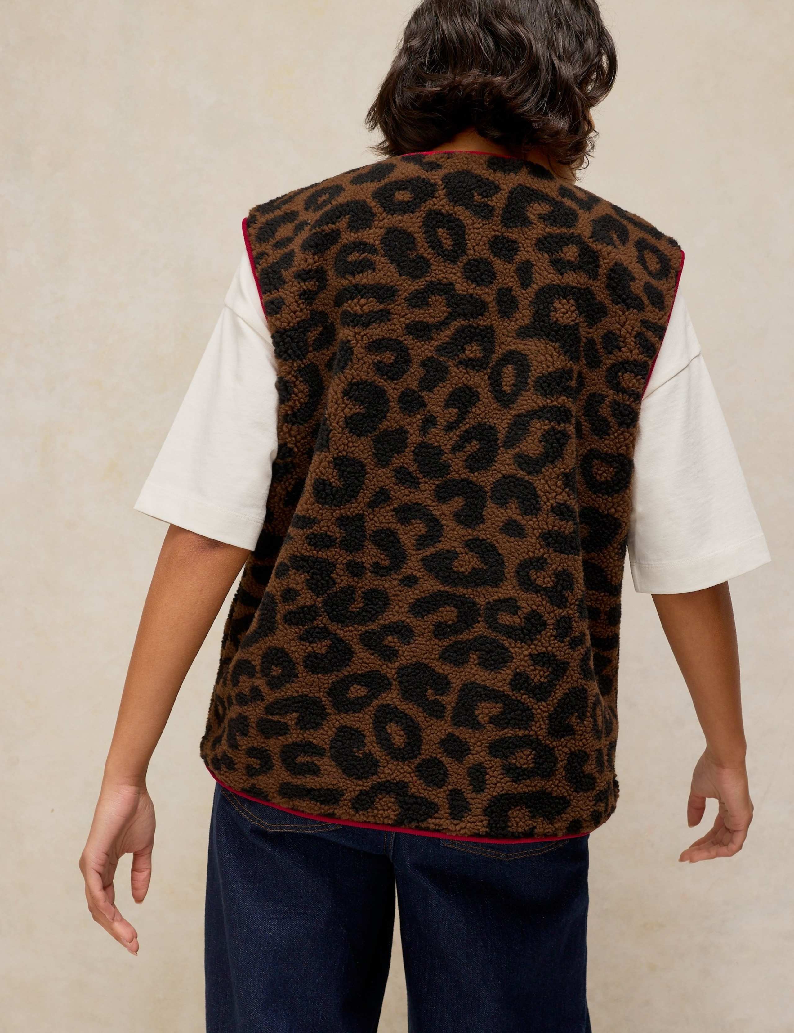 Borg Animal Print Gilet 3 of 6