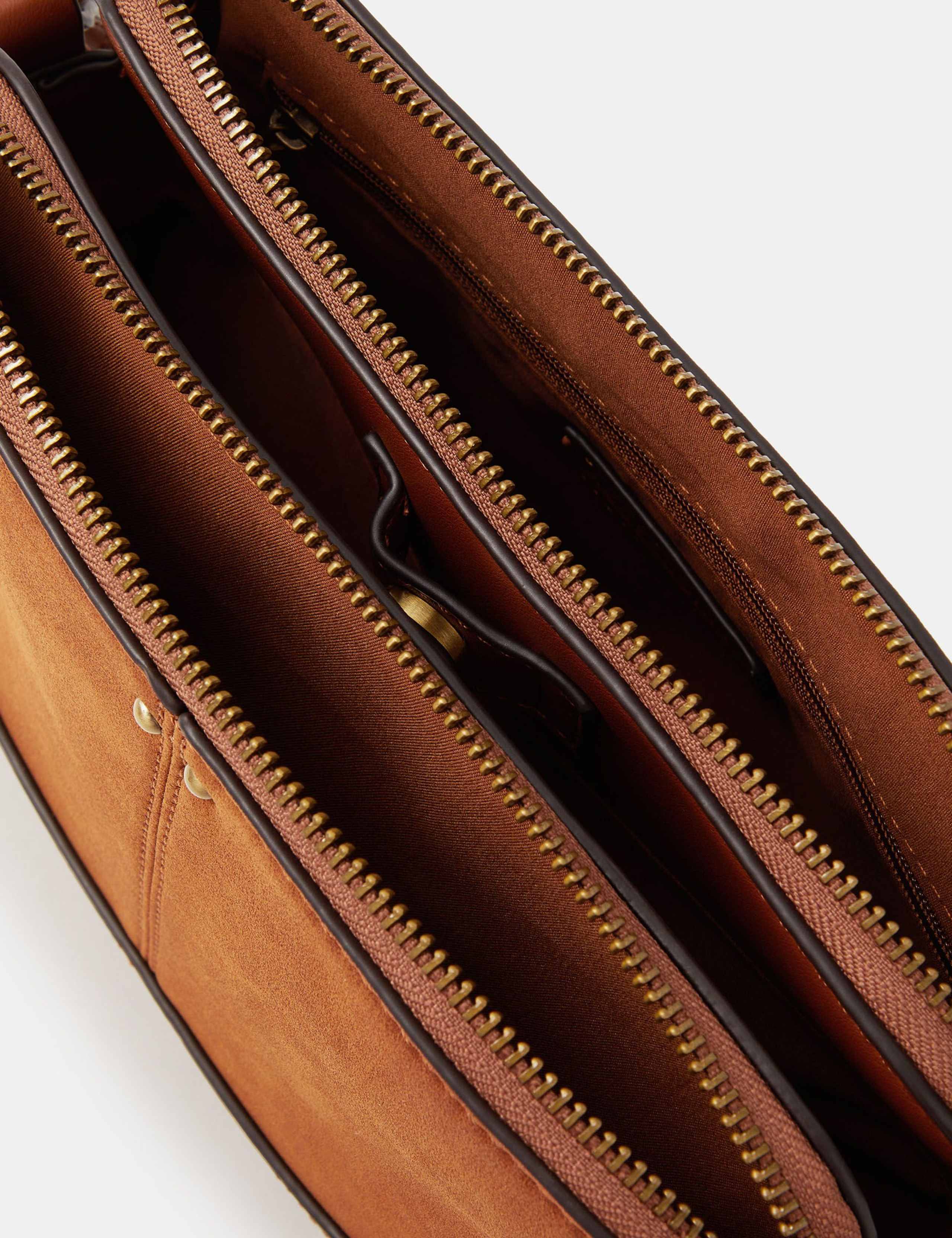 Cross Body Bag 4 of 4