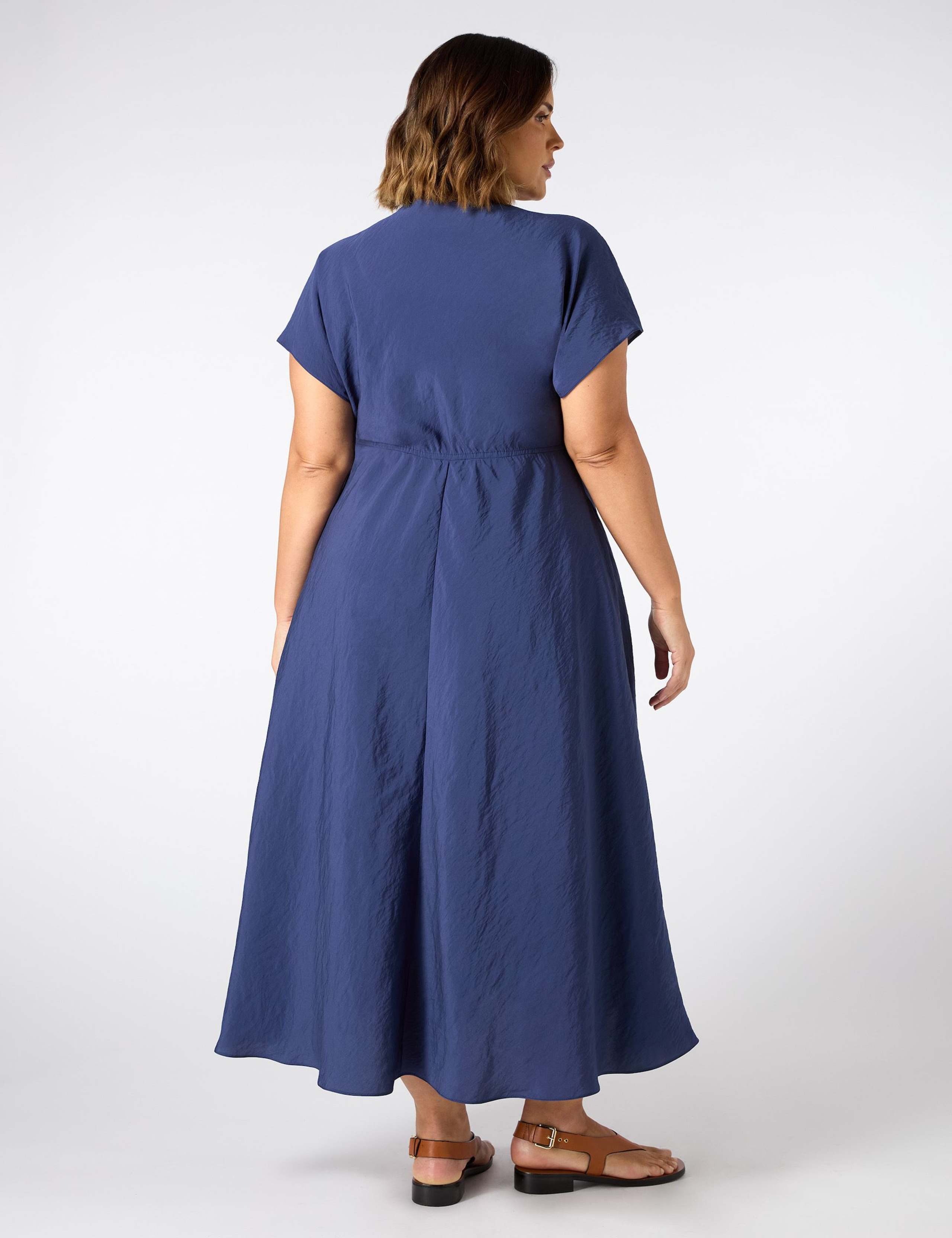V-Neck Seamed Maxi Tea Dress 2 of 3