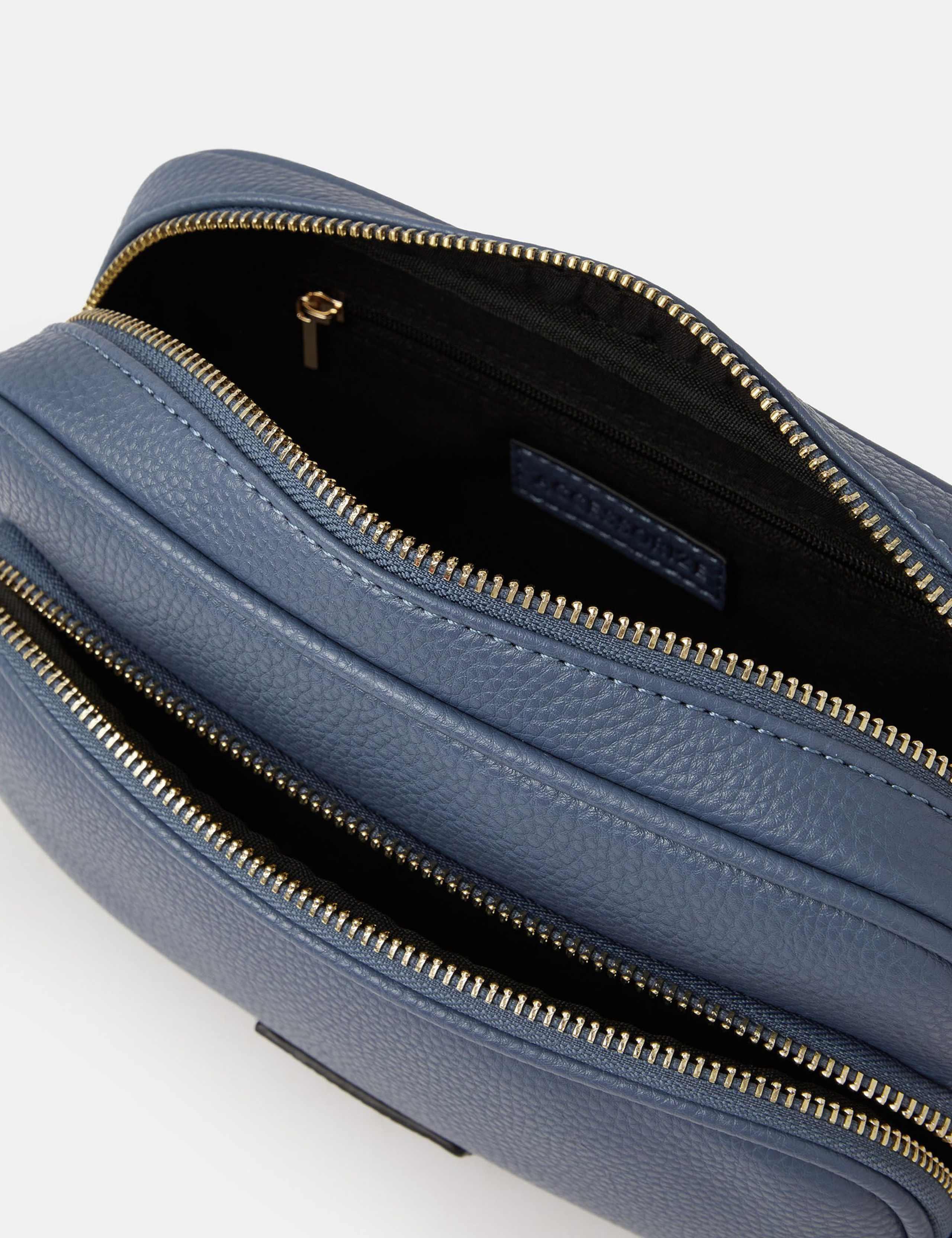 Cross Body Camera Bag 4 of 4