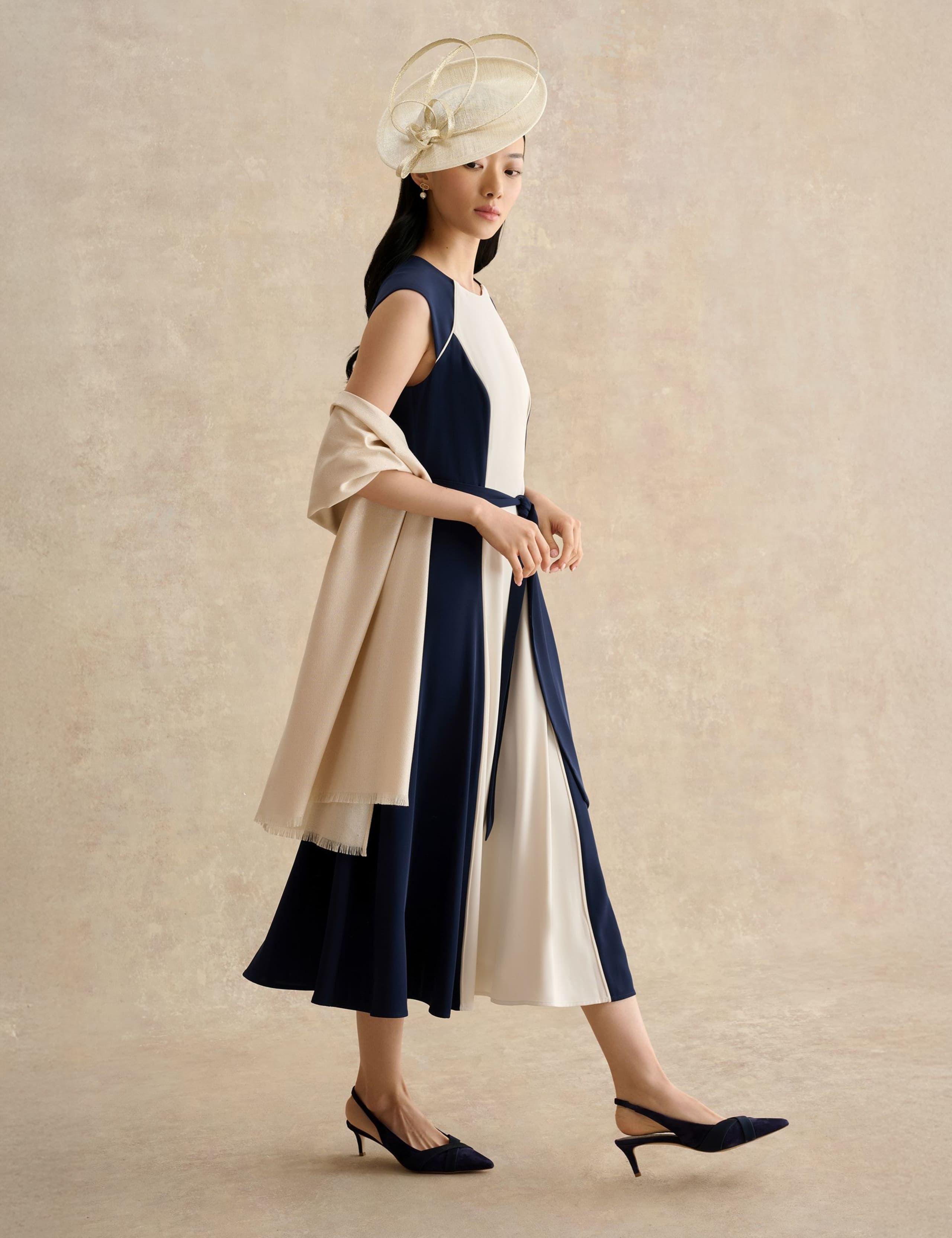 Woven Sparkle Fringed Scarf 3 of 4