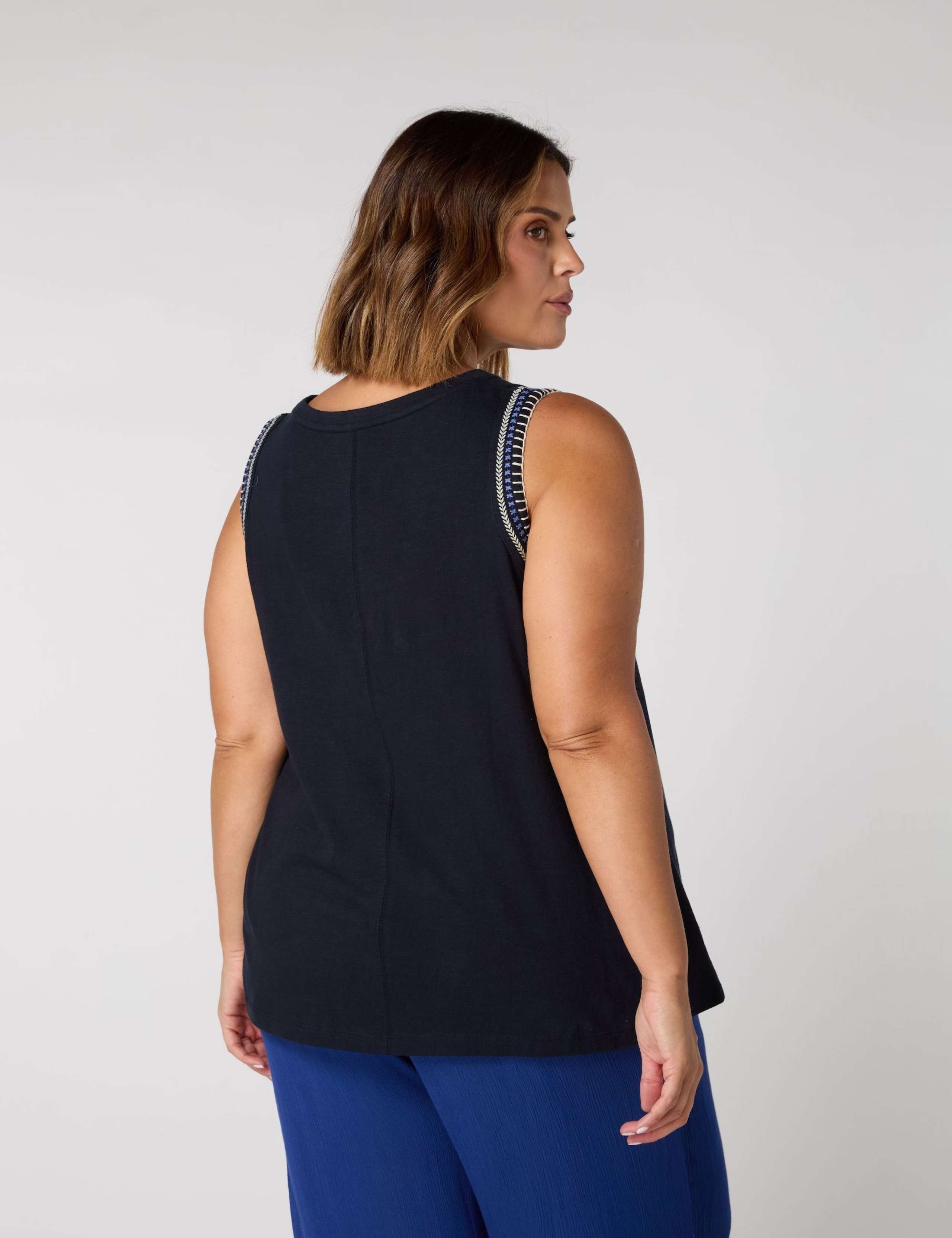 Jersey Embroidered Vest 2 of 3