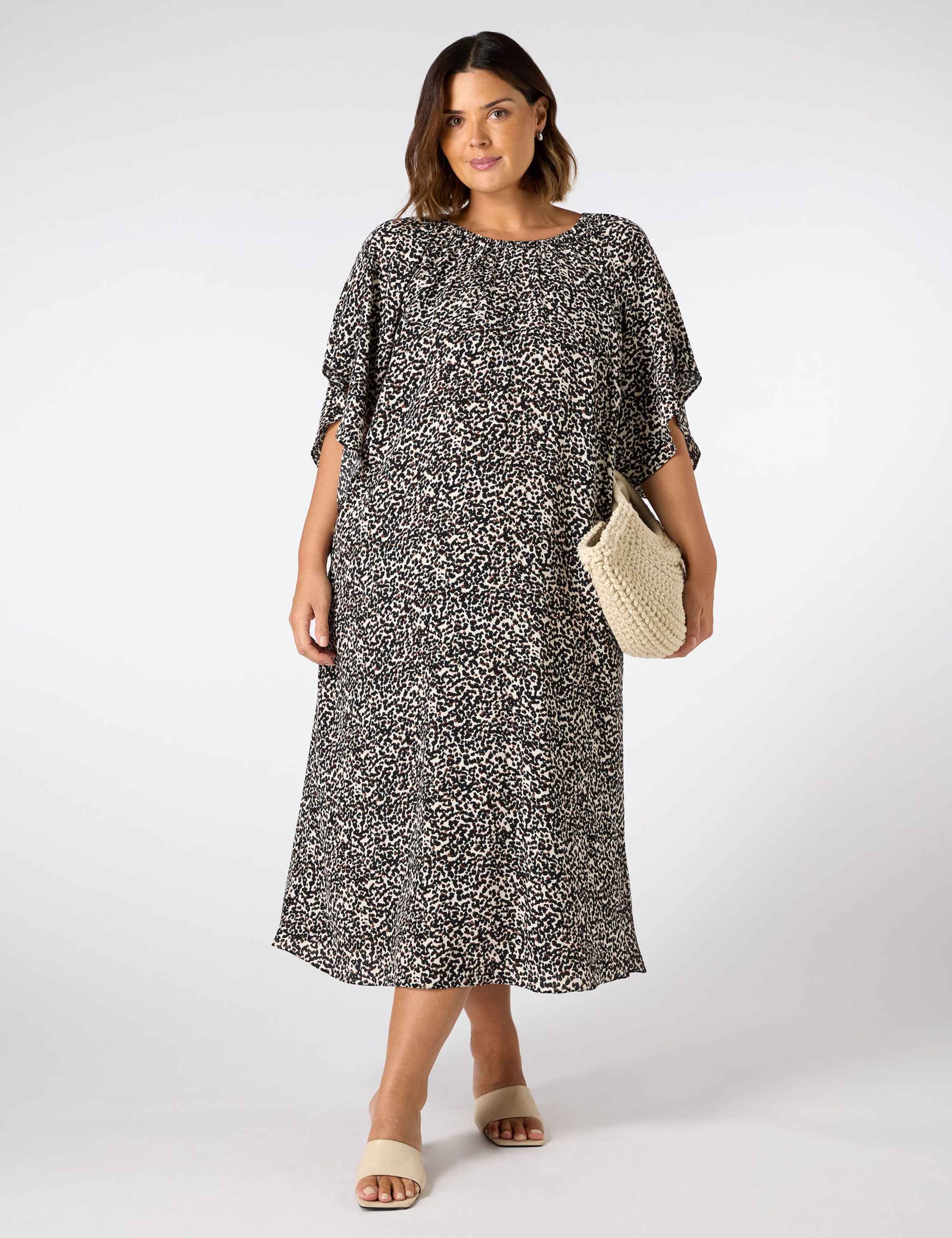 Printed Round Neck Midi Tea Dress 2 of 7
