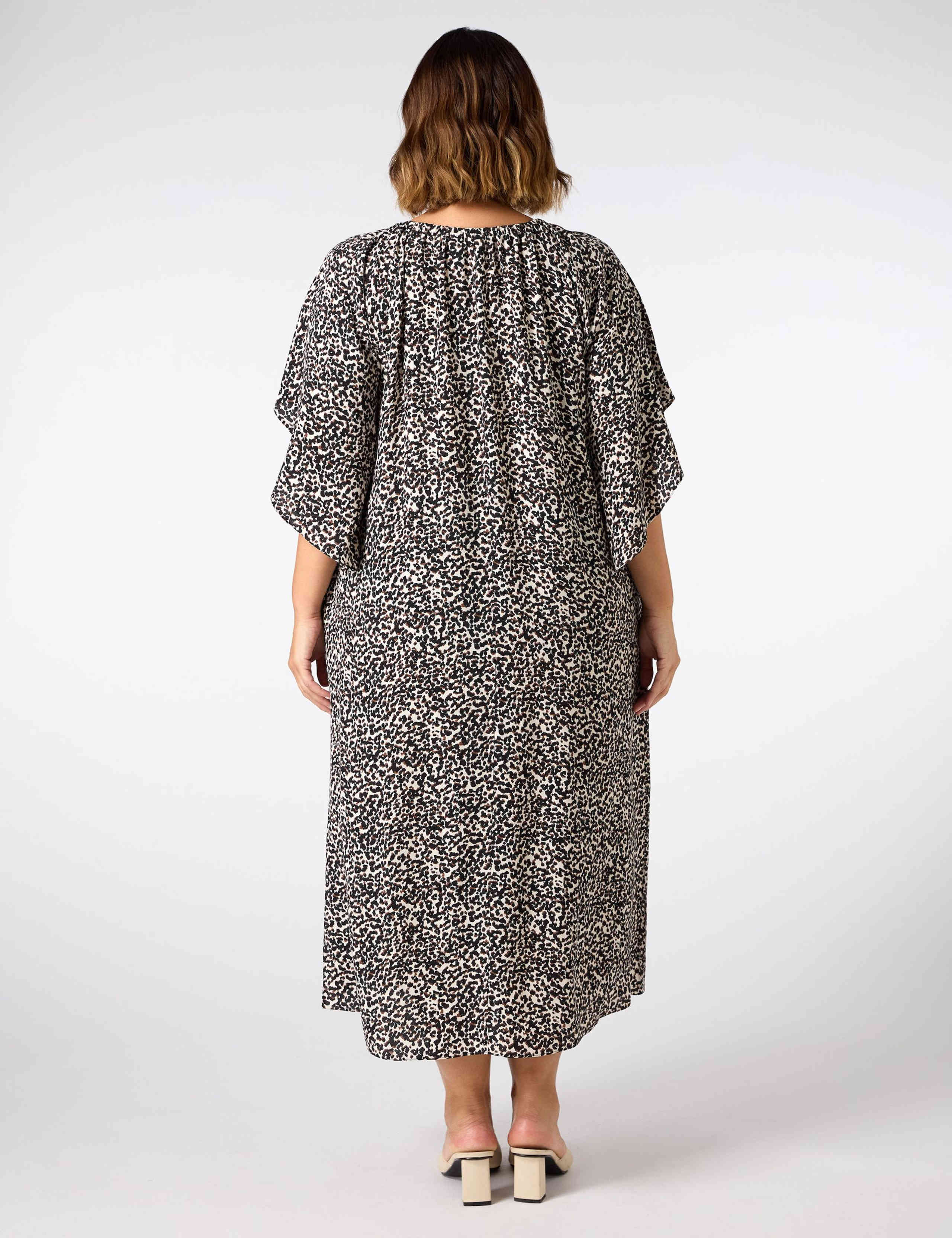 Printed Round Neck Midi Tea Dress 4 of 7