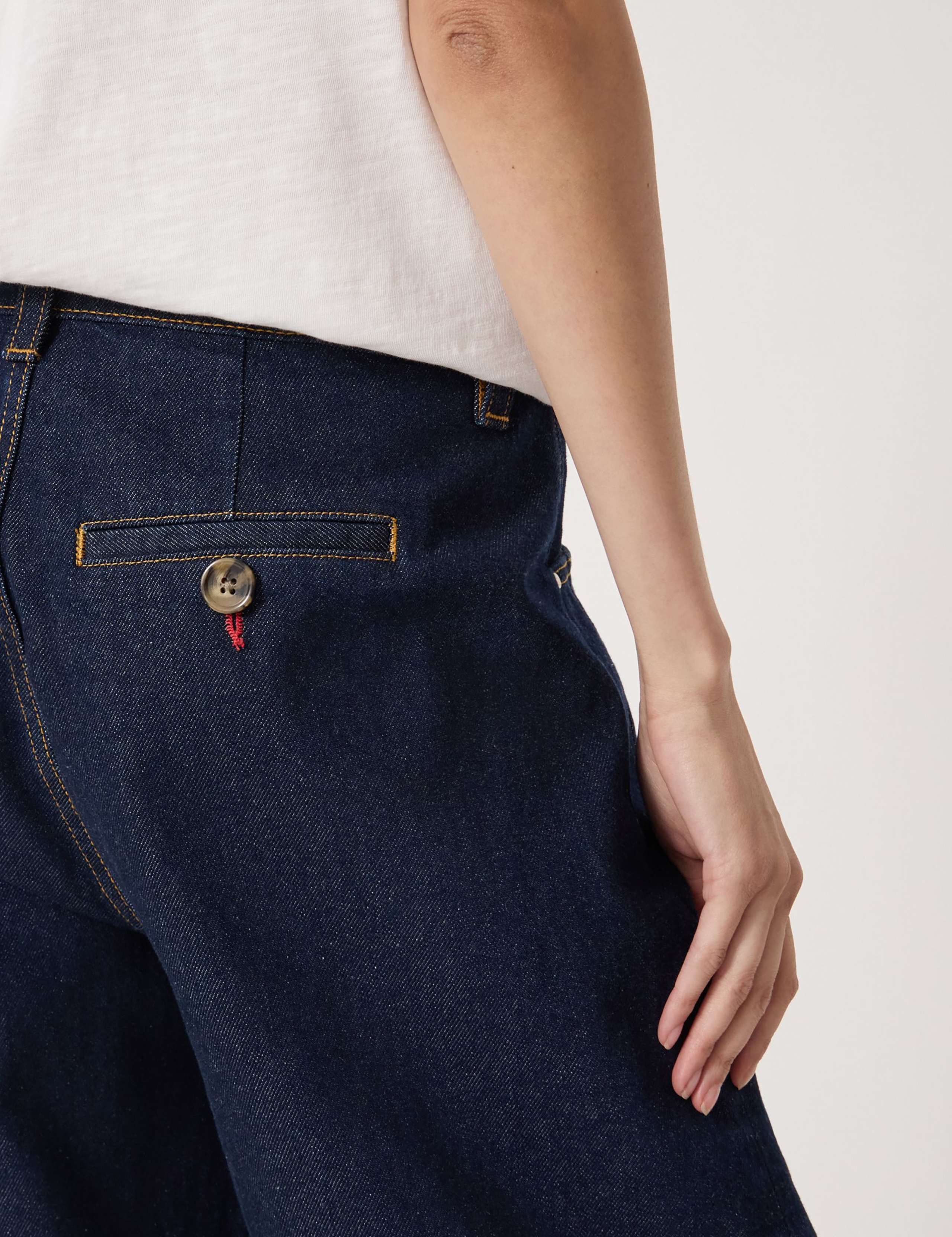 Mid Rise Barrel Leg Turn Up Jeans 7 of 7