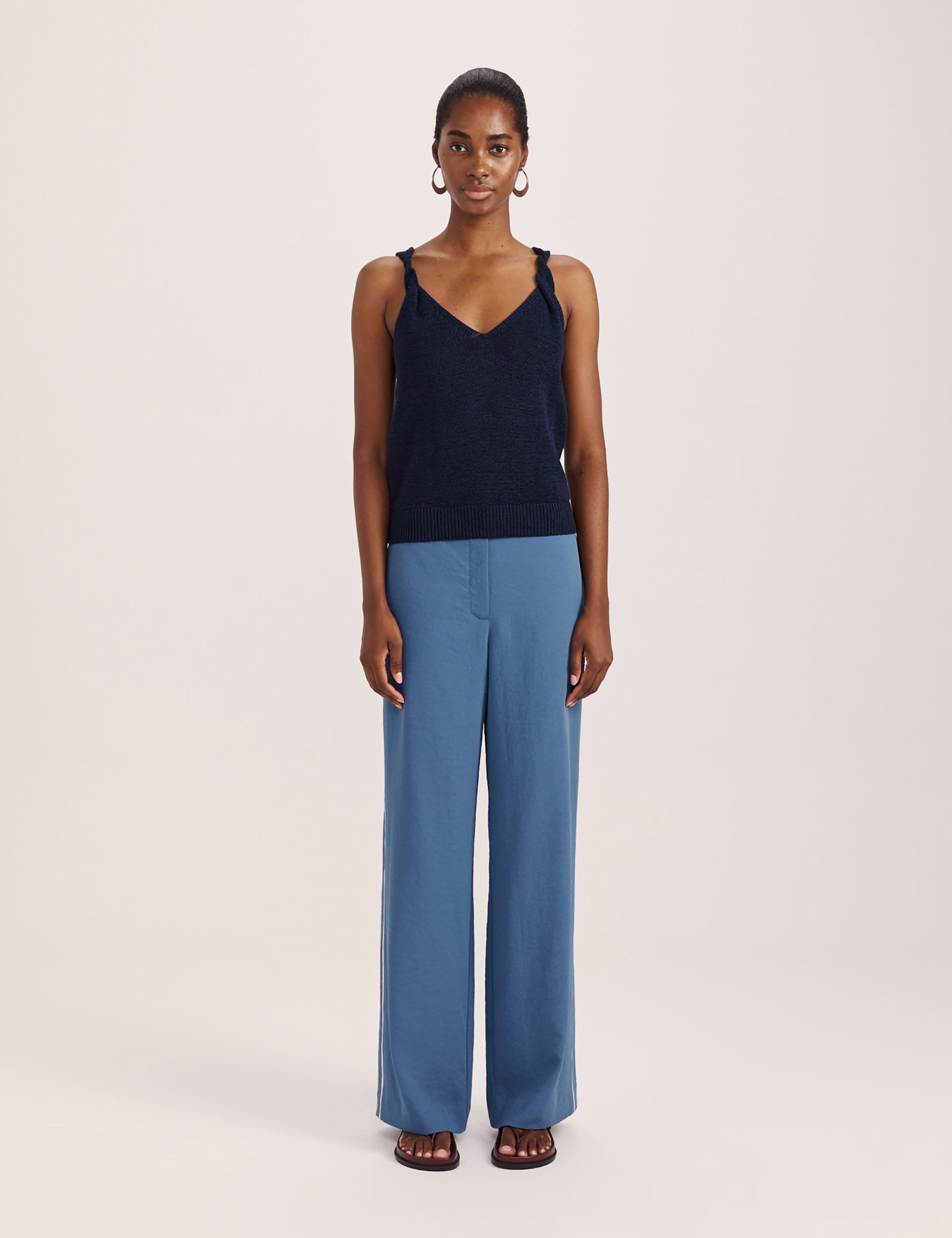 Linen Blend Textured V-Neck Vest Top 6 of 8