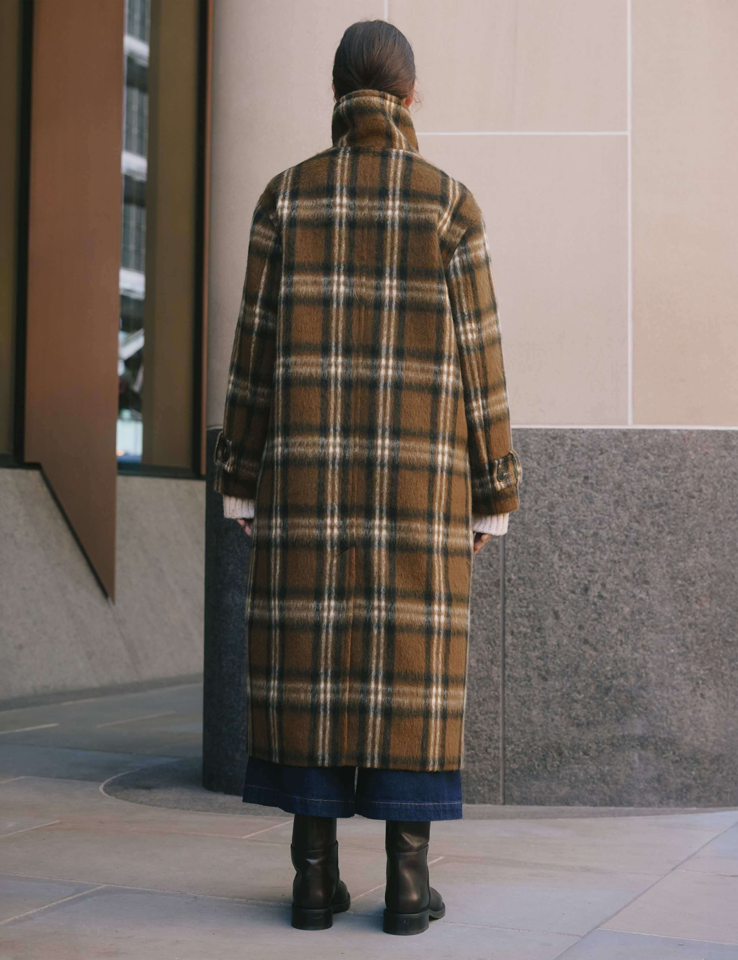 Checked Oversized Longline Coat with Wool 4 of 7