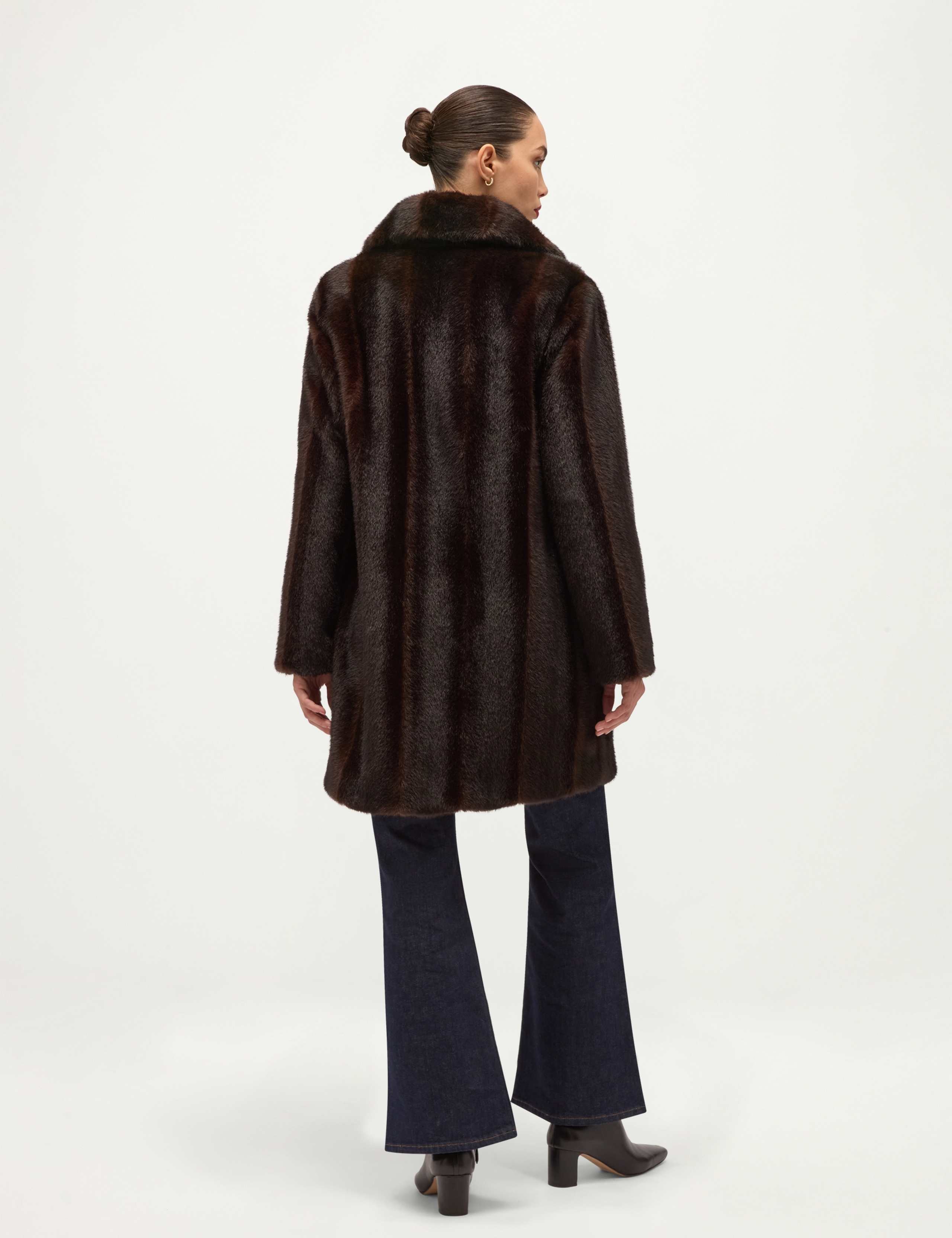 Faux Fur Collared Textured Coat 3 of 8