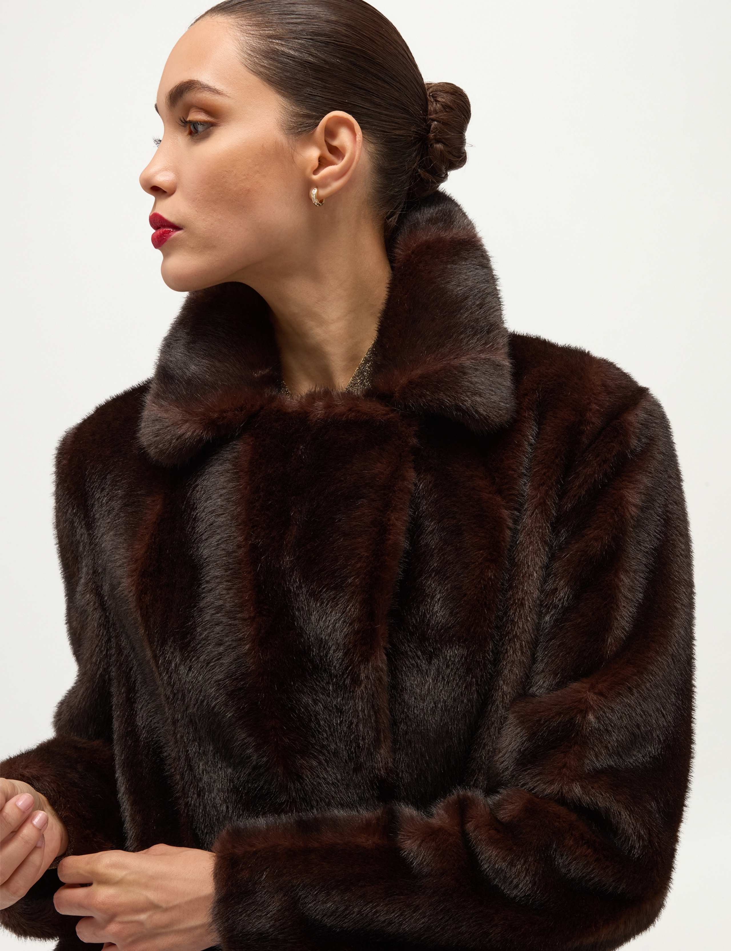 Faux Fur Collared Textured Coat 5 of 8