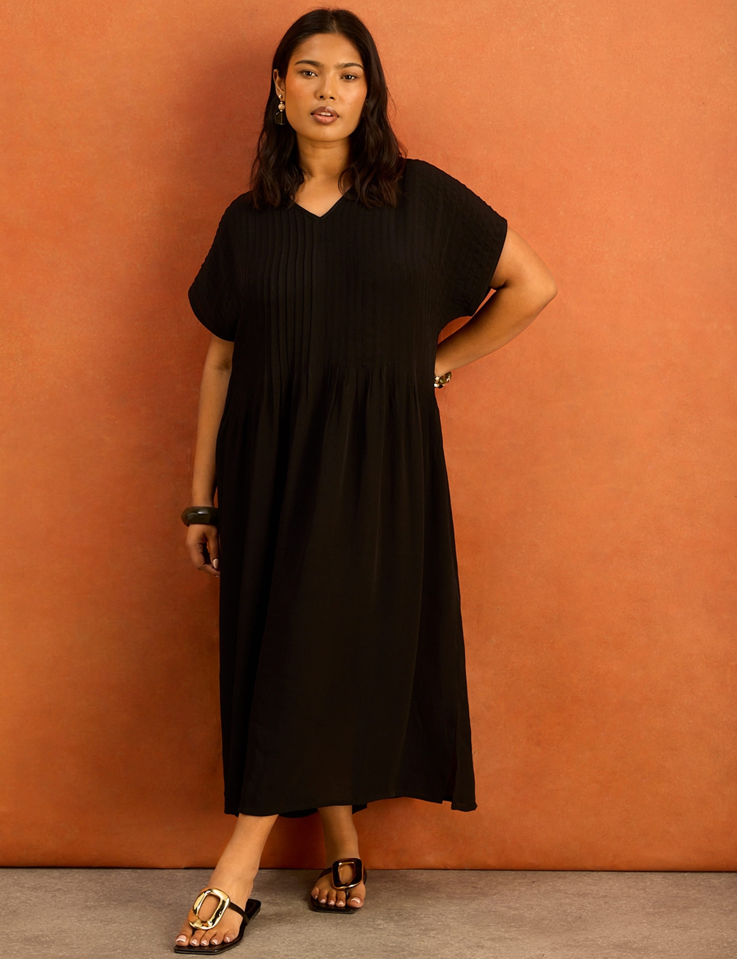 V-Neck Pleated Midaxi Smock Dress 3 of 6