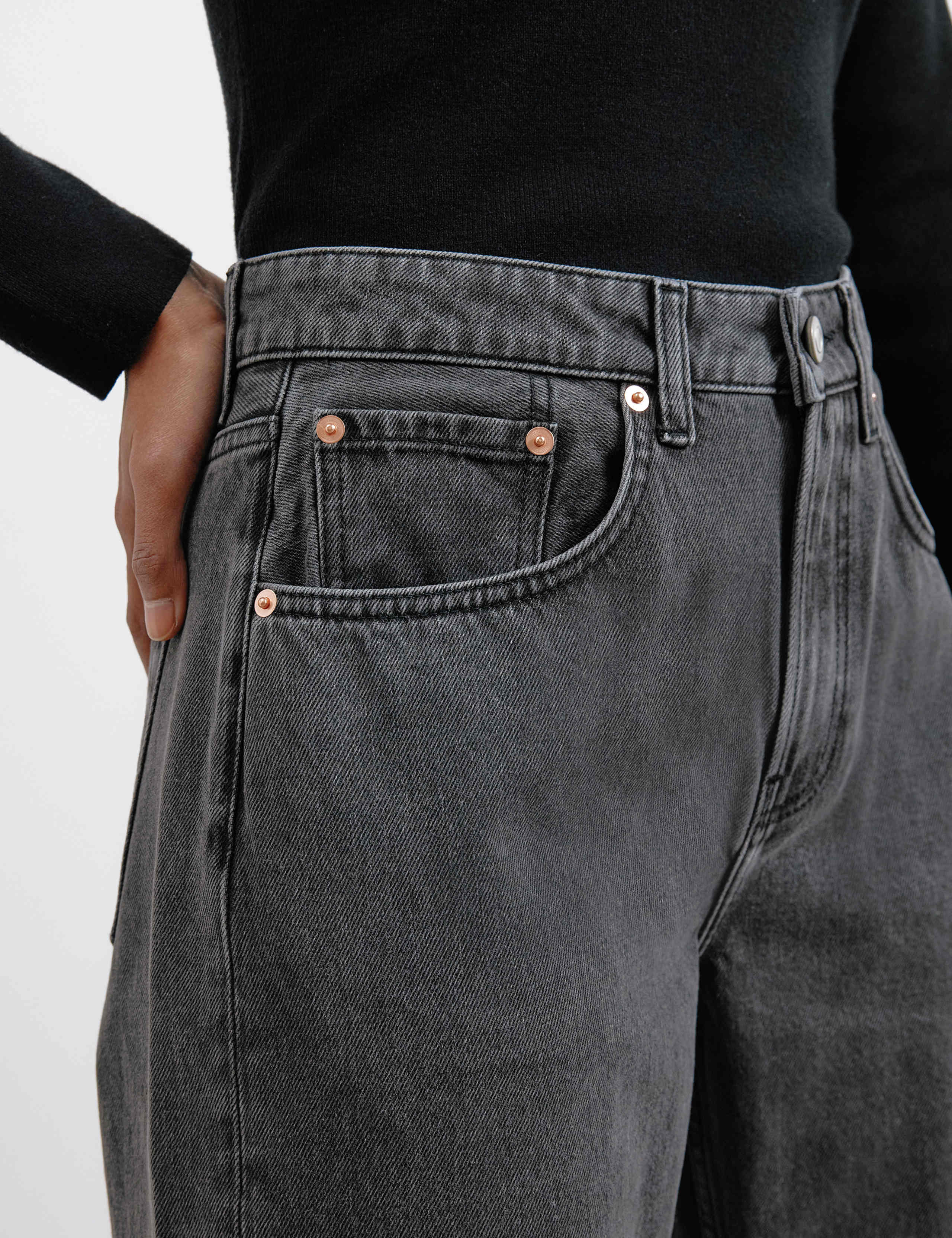 Boyfriend High Waisted Jeans 4 of 4