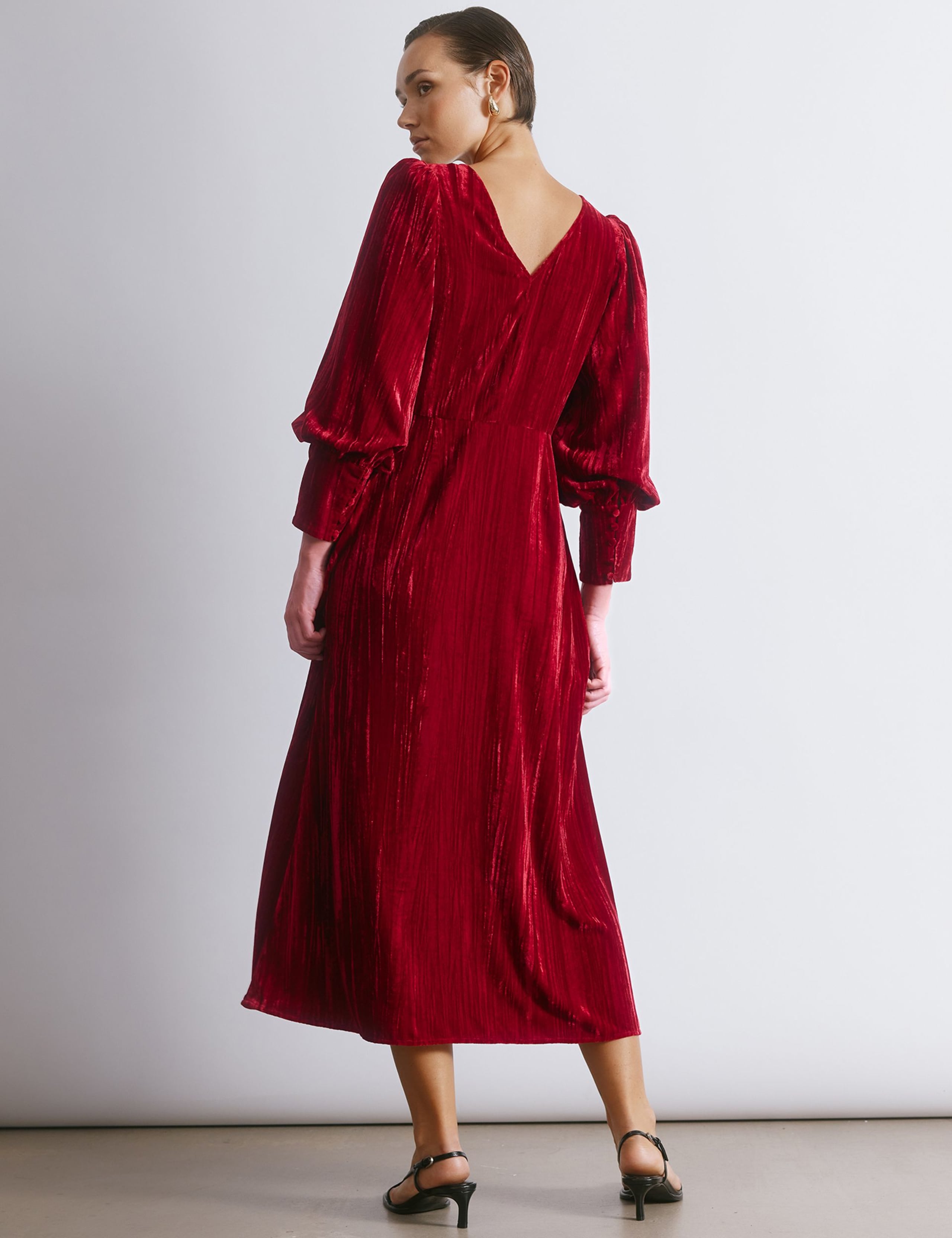Crushed Velvet Round Neck Midi Waisted Dress 3 of 4