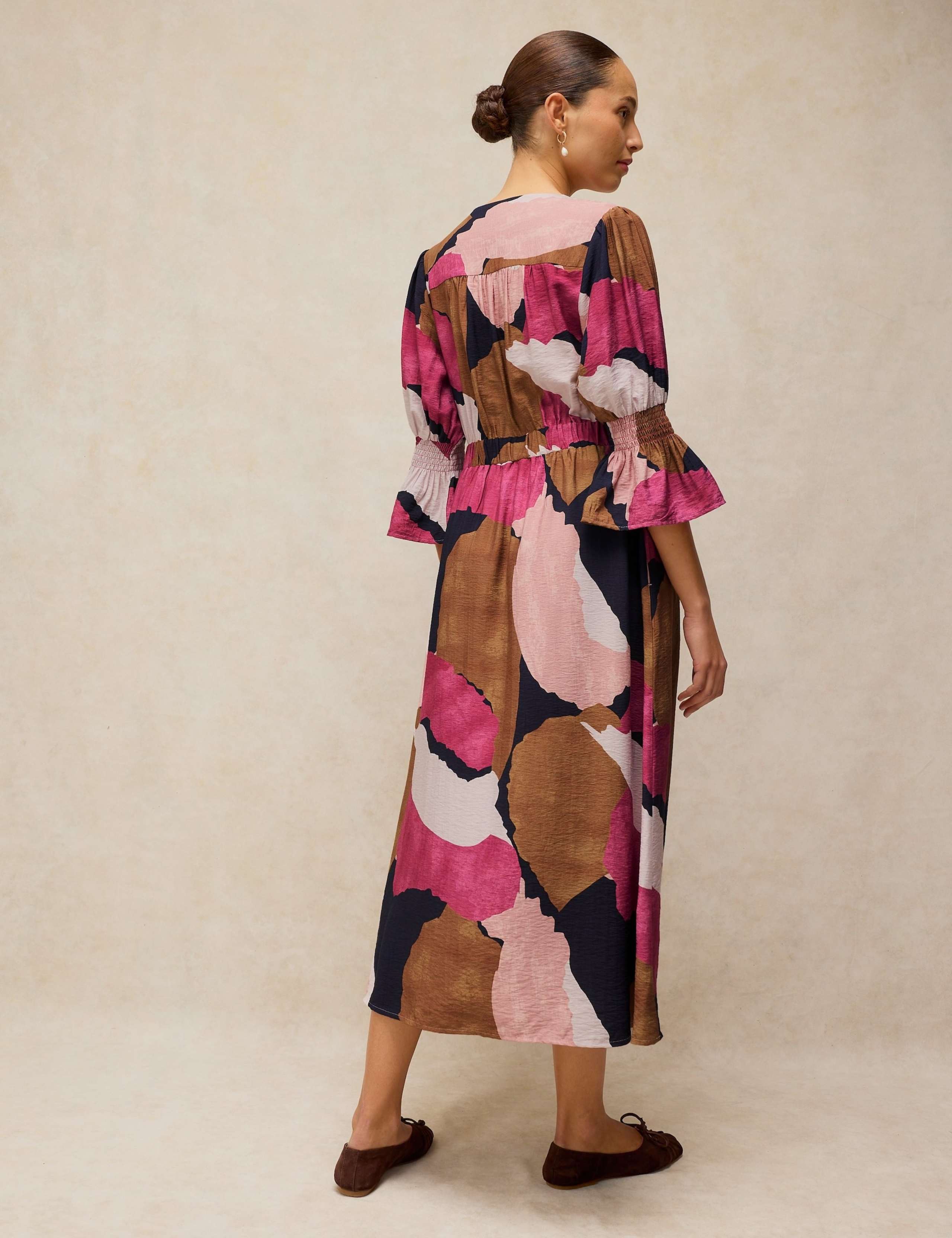 Printed Knotted V-Neck Midi Waisted Dress 3 of 6