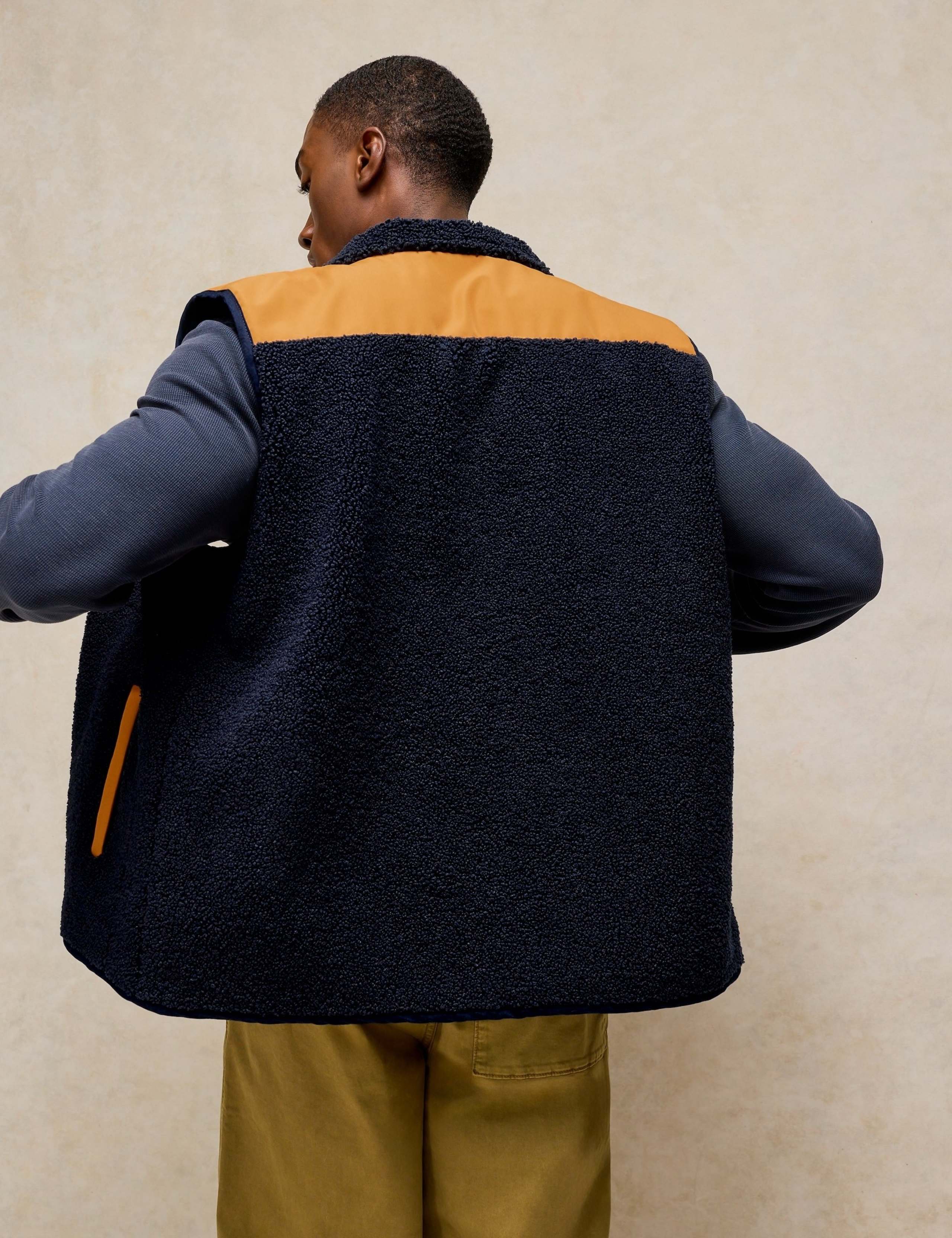 Gilet 2 of 6