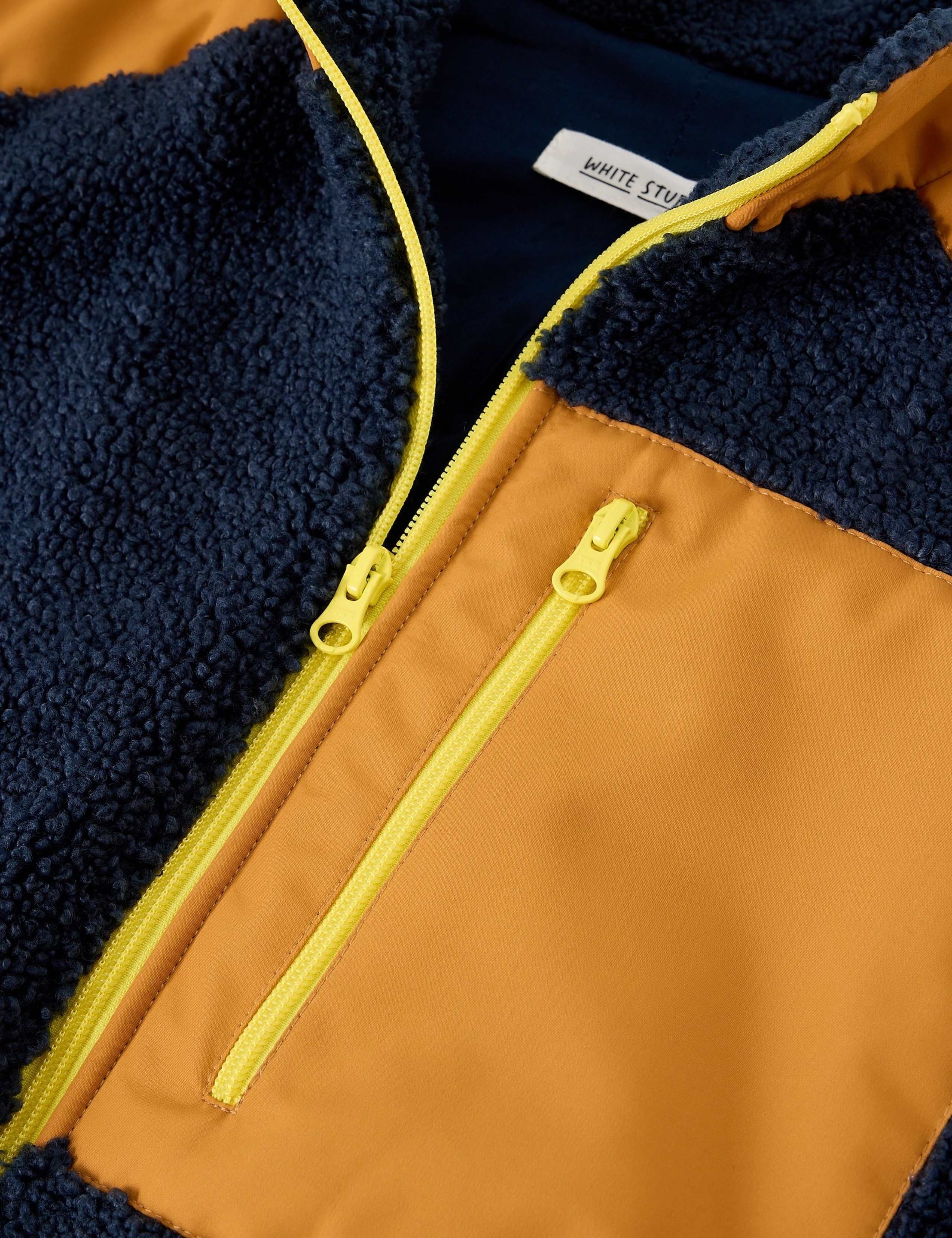 Gilet 6 of 6