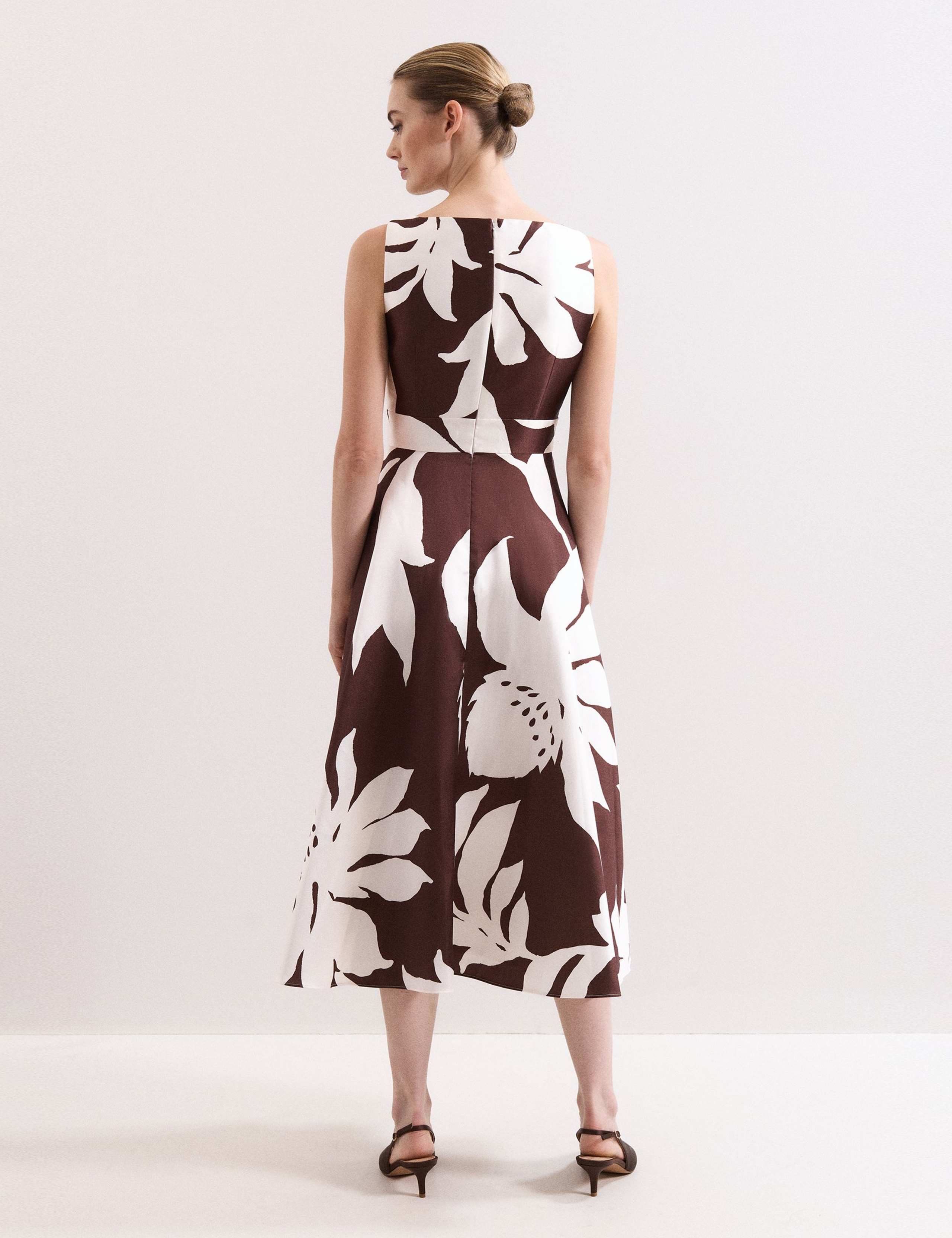 Floral V-Neck Midi Skater Dress 4 of 9