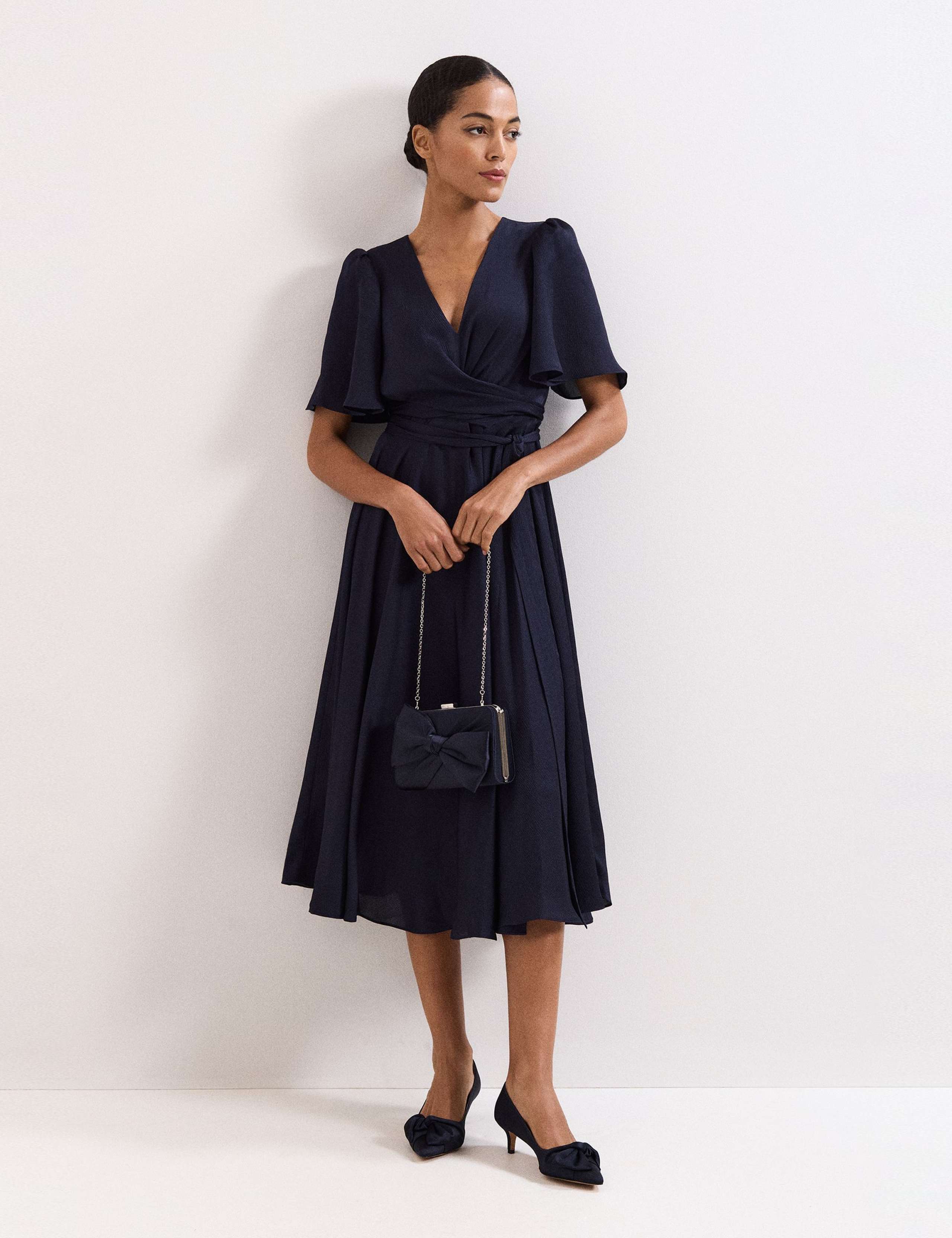 Satin Bow Chain Strap Clutch Bag 3 of 7