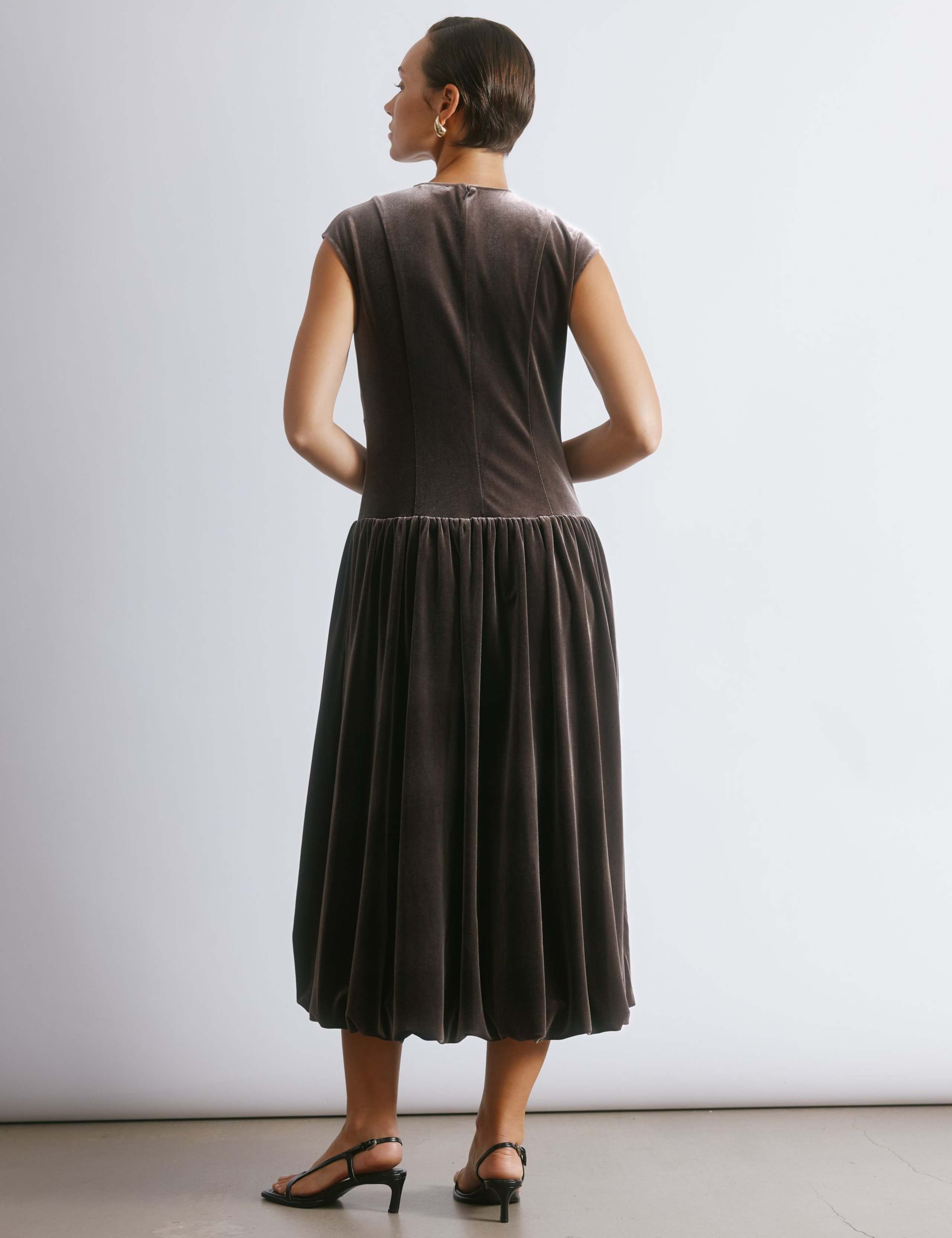 Velvet Round Neck Midi Waisted Dress 3 of 4