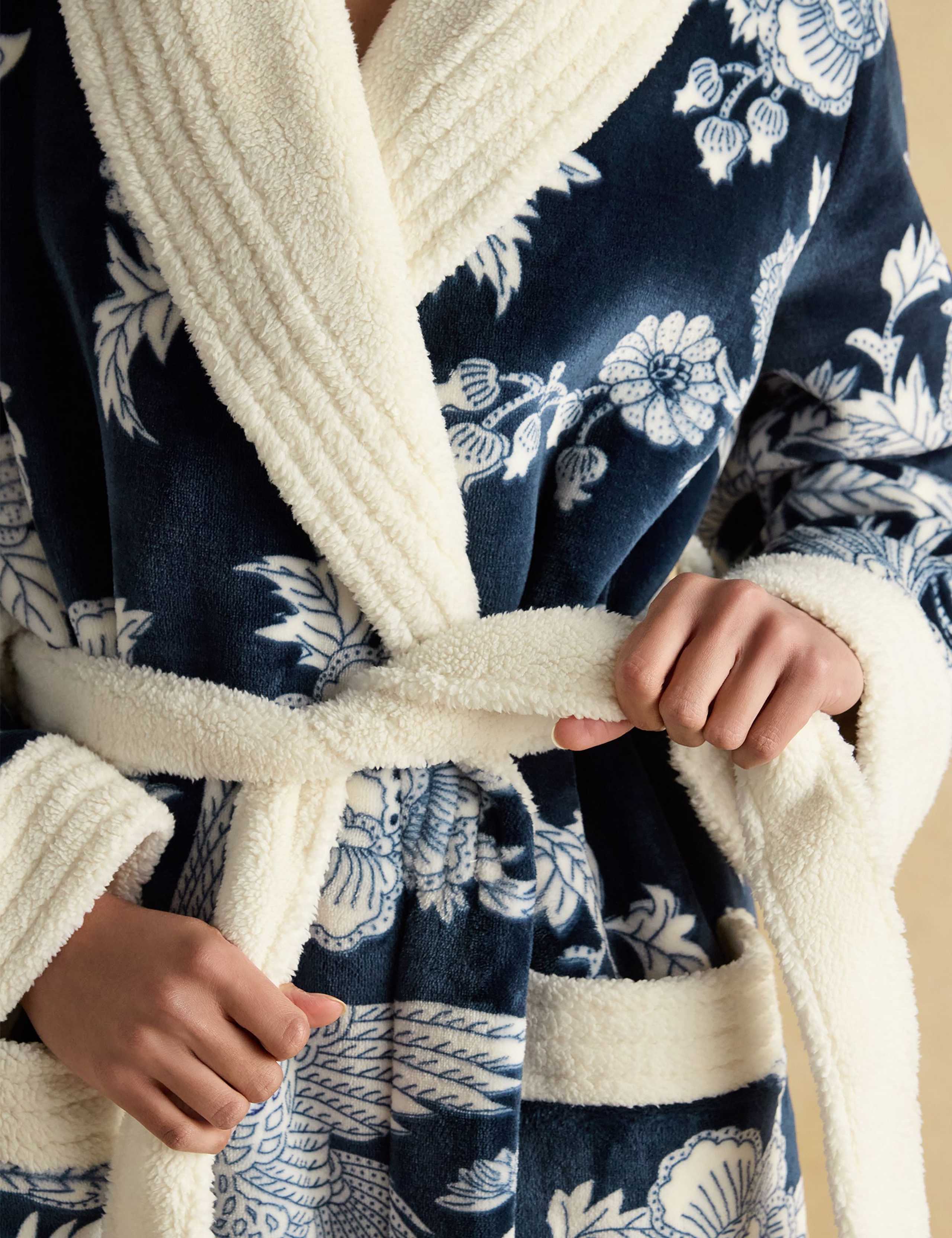 Fleece Floral Dressing Gown 3 of 6