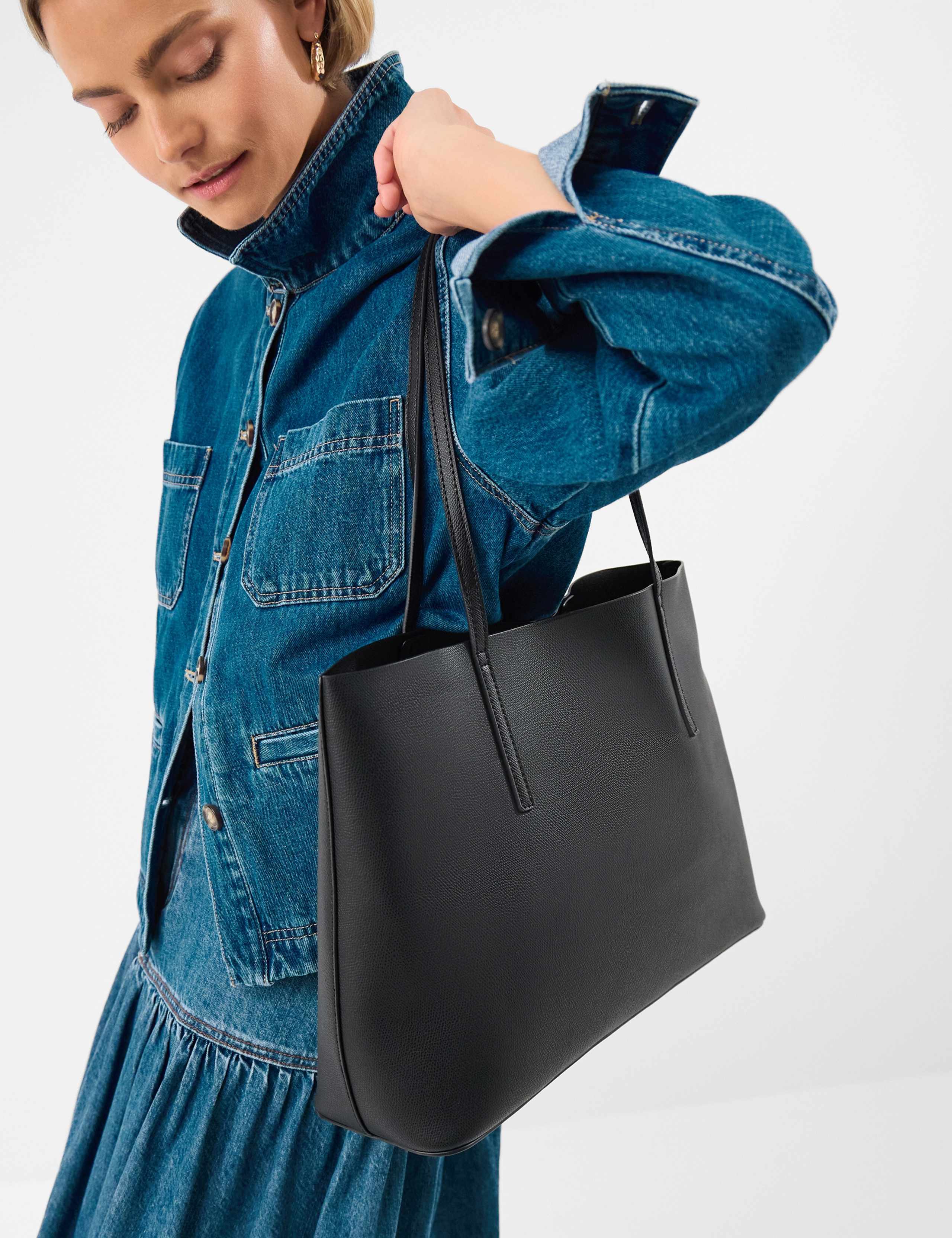 Lee Tote Bag 3 of 5