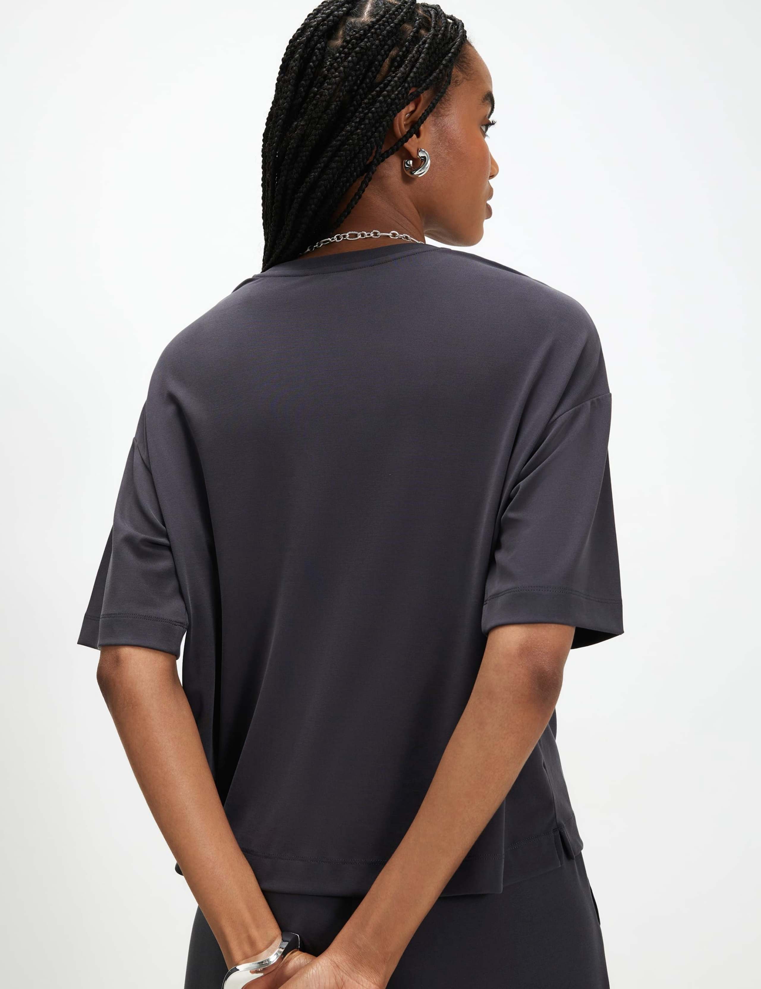 Oversized T-Shirt 6 of 6