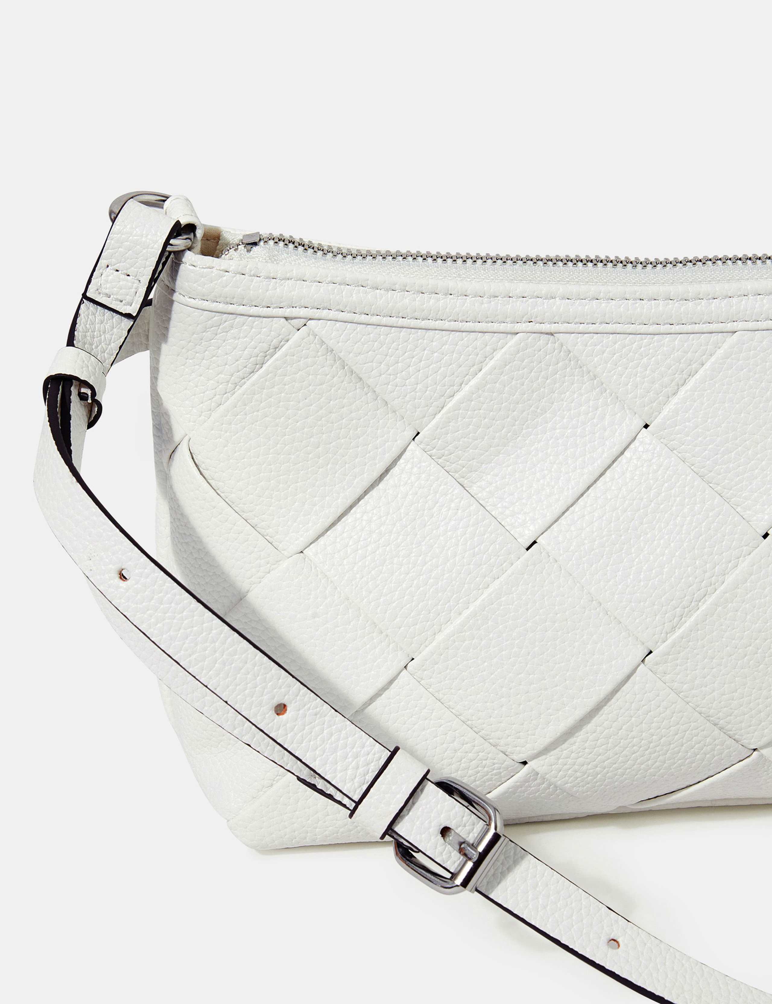 Woven Cross Body Bag 4 of 4
