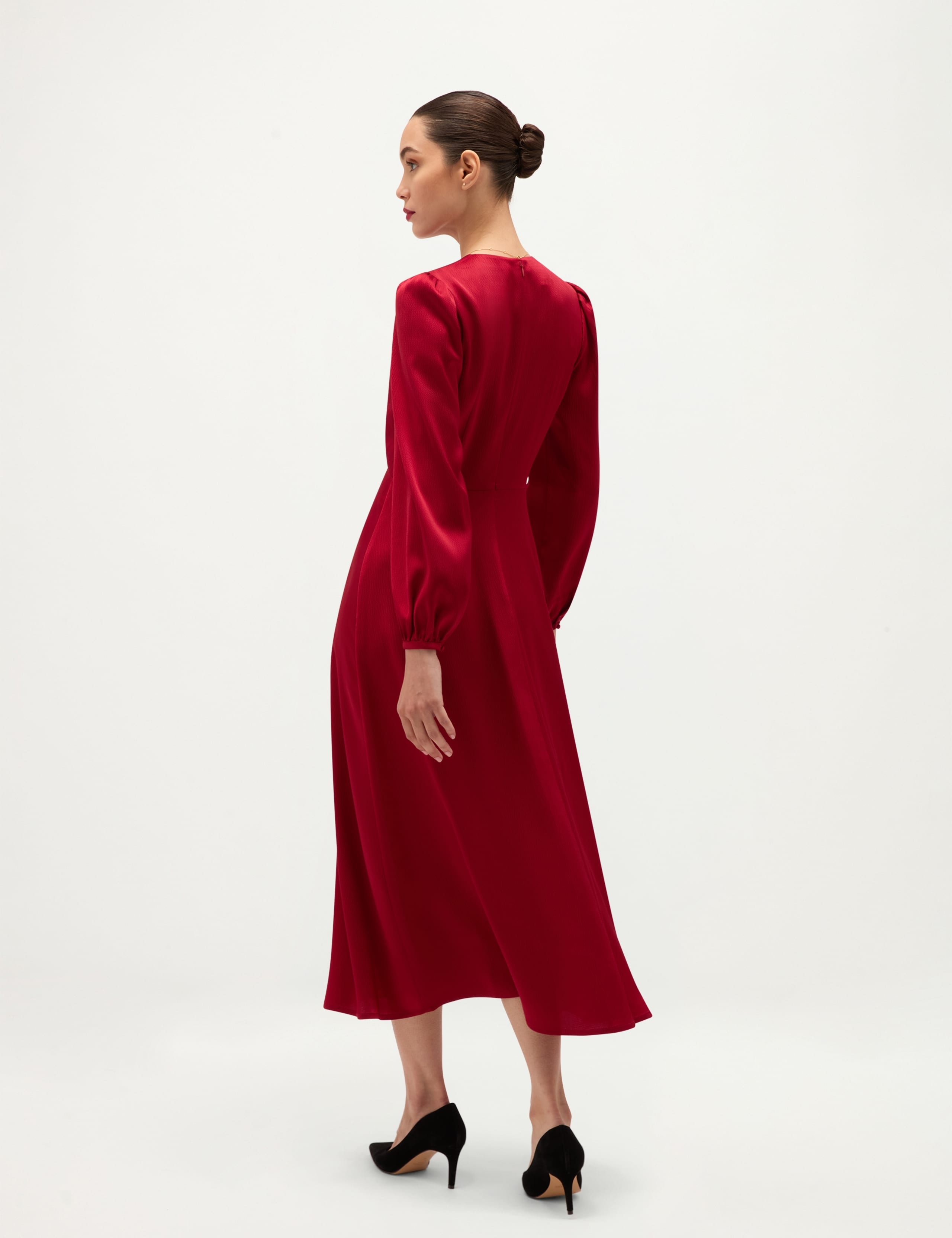 Satin Textured V Neck Blouson Sleeve Midi Dress 4 of 8